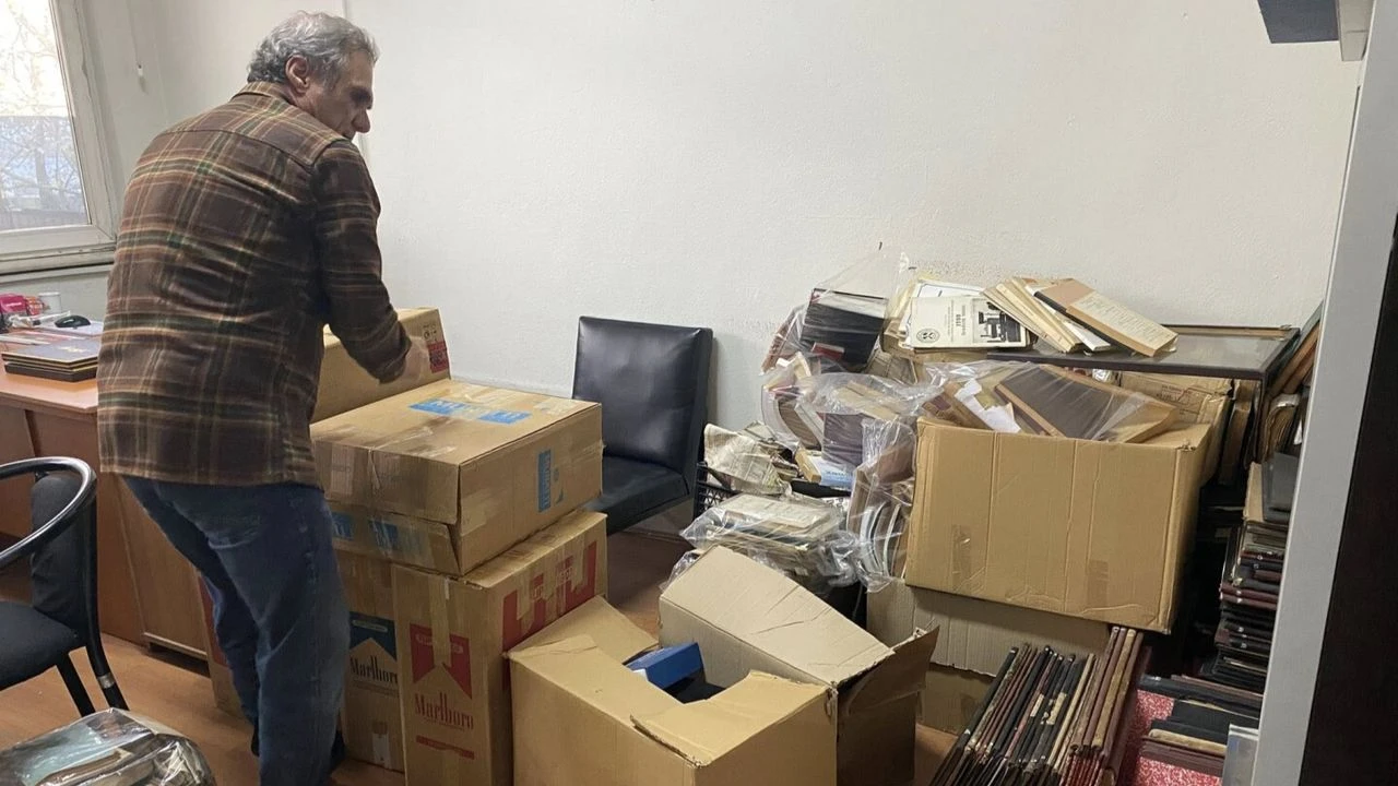 Açıkçası Beni Kırdı! Karbonfi̇ber Arşi̇vi̇ İmza Gazetesi̇ (35)-1