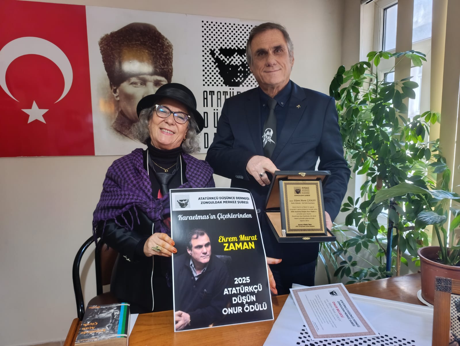 Add'den Ekrem Murat Zaman'a Atatürkçü Düşün Onur Ödülü Imza Gazetesi (1)