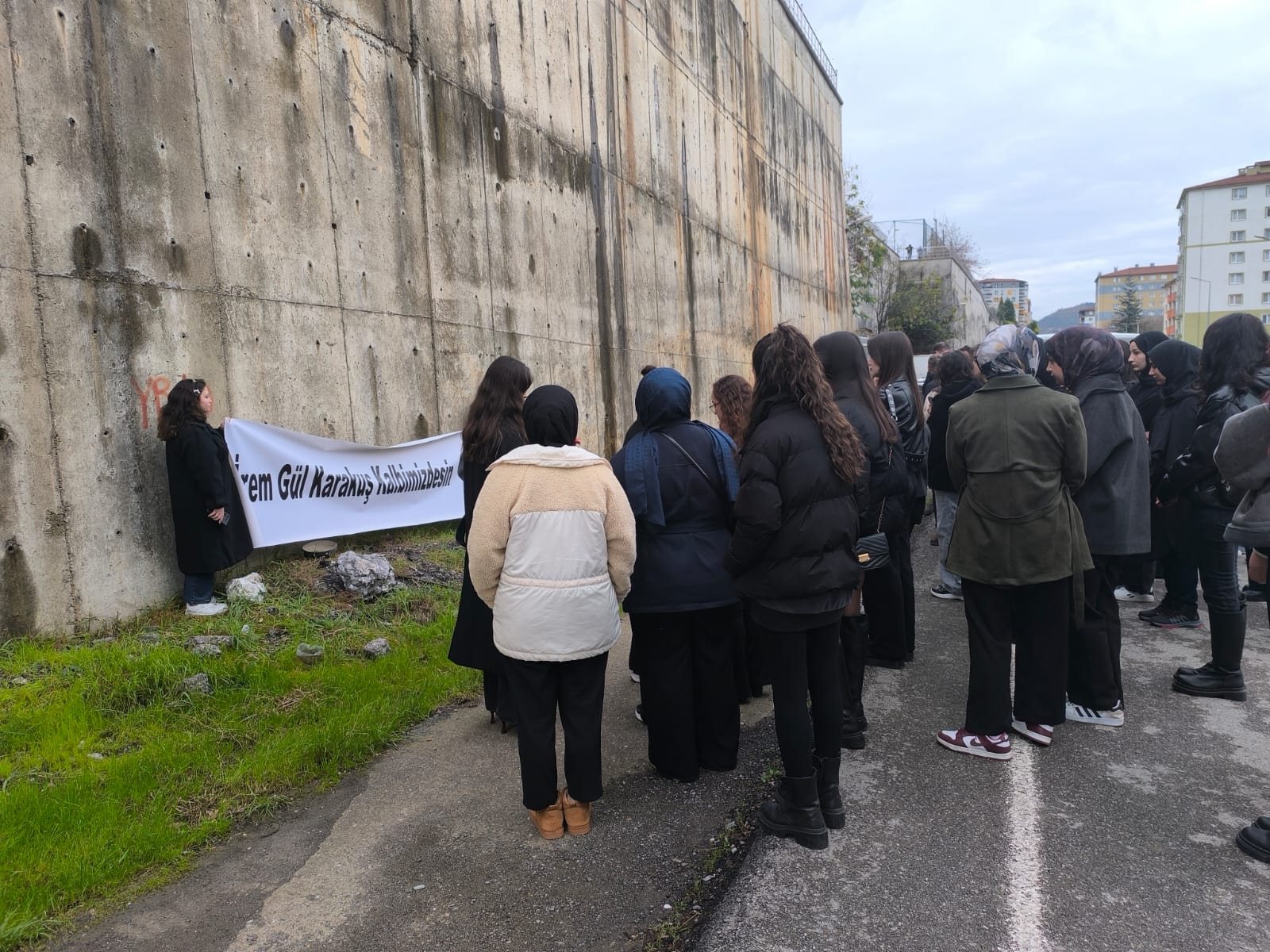 Arkadaşları İrem Gül Karakuş'u Andı... İmza Gazetesi̇ (19)