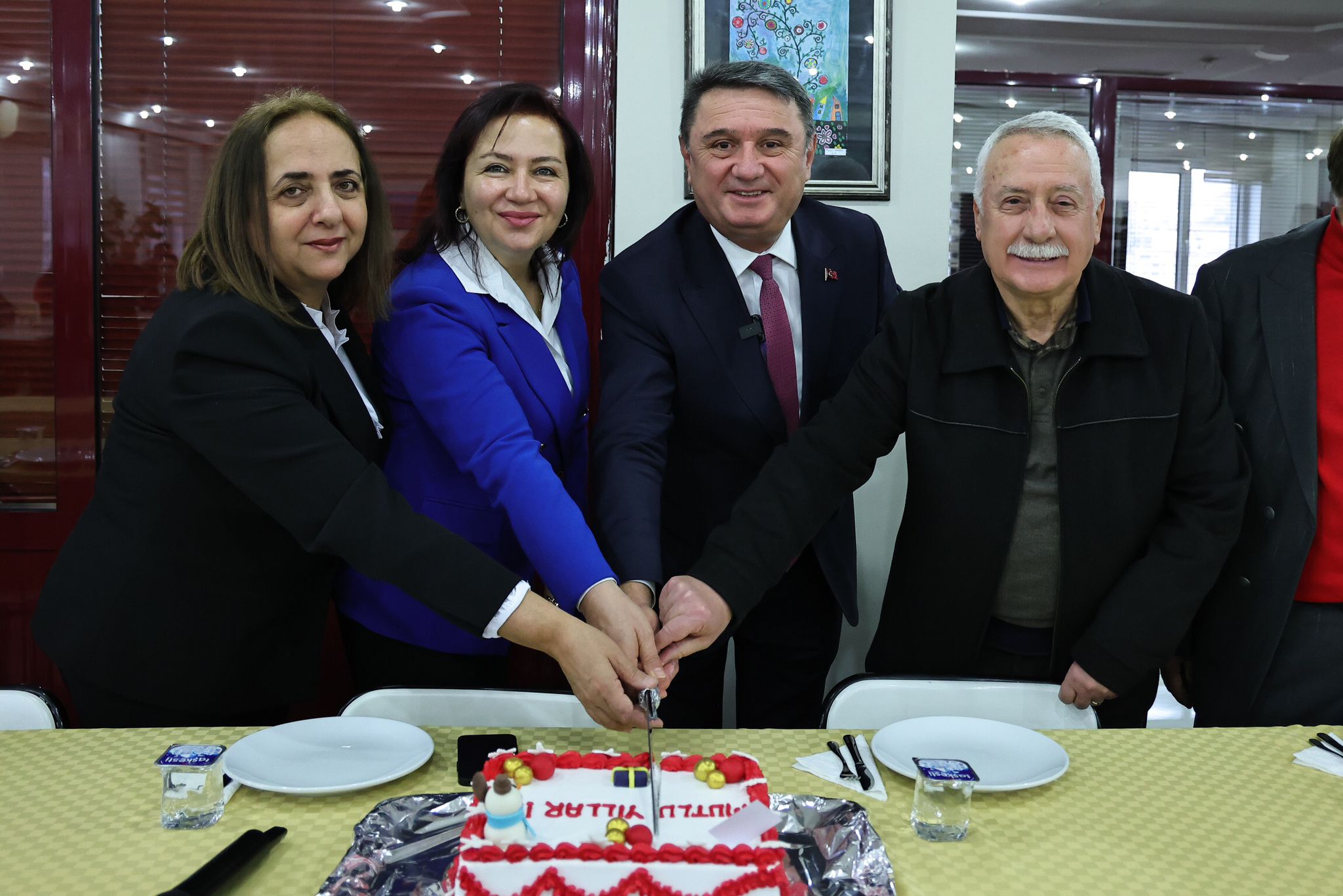 Başkan Tahsin Erdem Yeni Yıla Belediye Personeliyle Birlikte Girdi Imza Gazetesi (2)