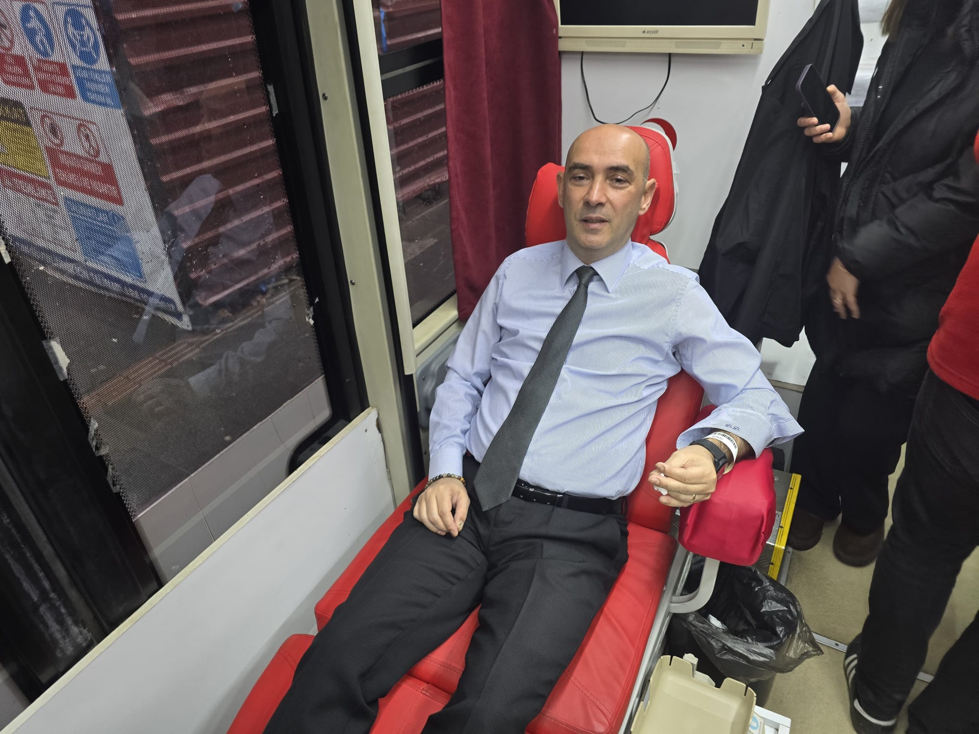 Chp’den Kızılay'a Destek! Kan Ver Hayat Kurtar İmza Gazetesi̇ (1)