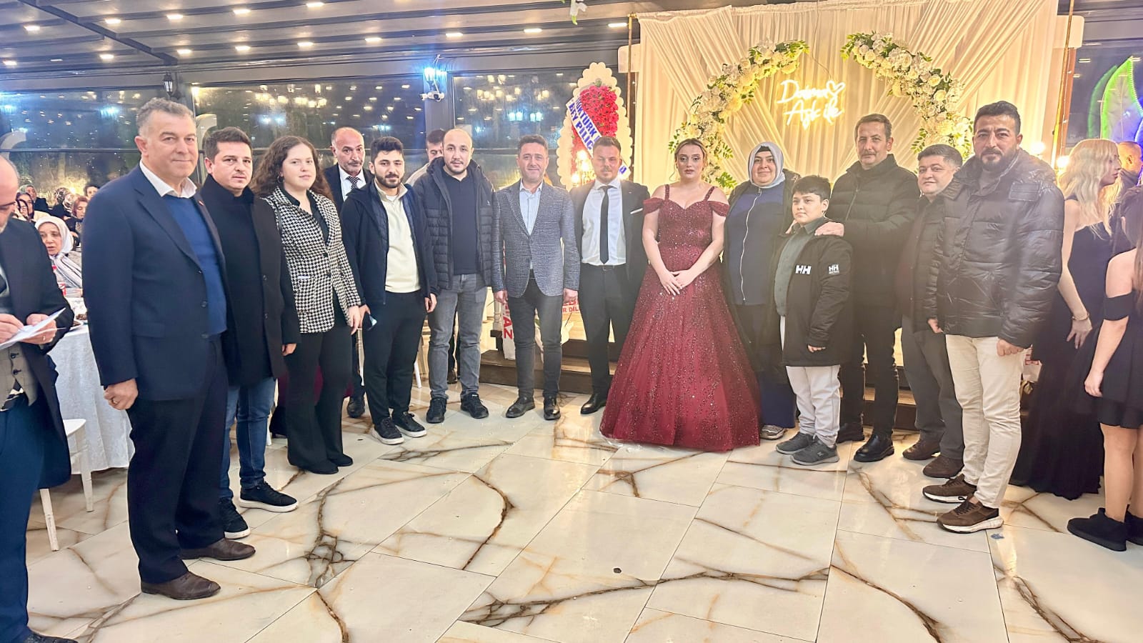 Deniz Keskin'in Oğlu Nişanlandı İmza Gazetesi̇