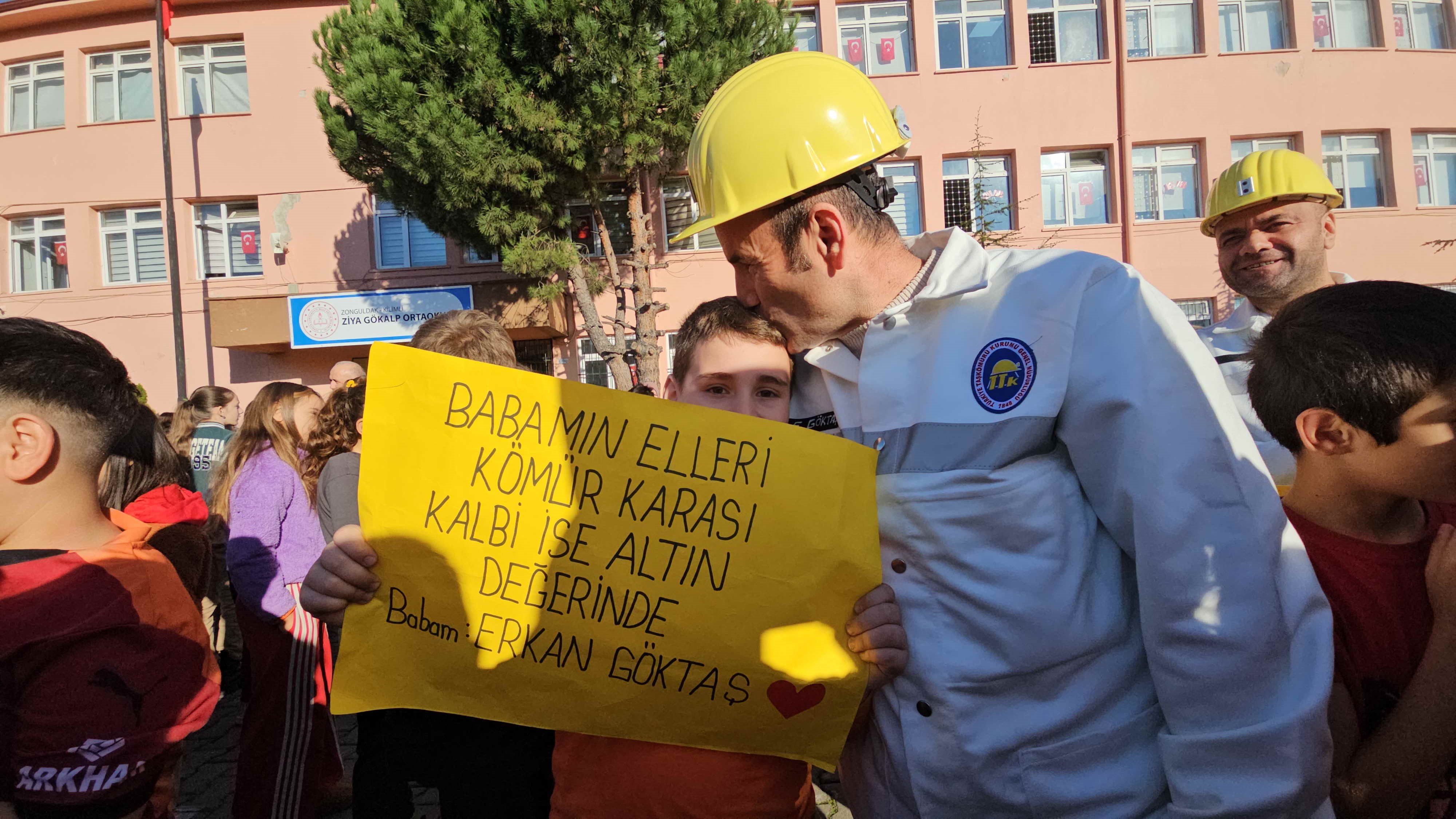 İmza Gazetesi̇ Madencilerin Çocuklarıyla Duygulandıran Buluşması... (4)