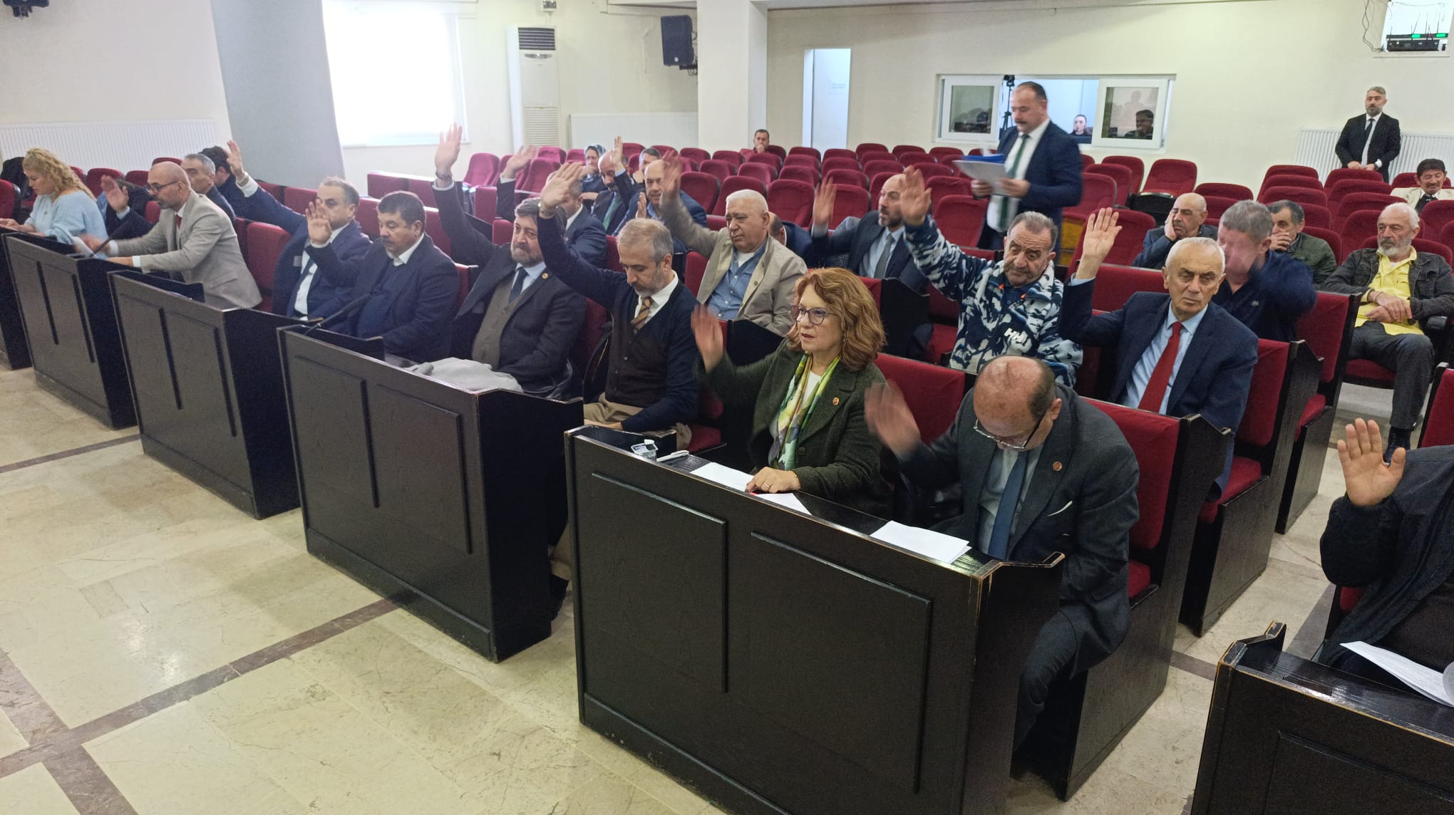 İmza Gazetesi̇ Özel Servis Araçları Ücretleri Güncellendi! Tüm Maddeler Oy Birliği Ile Kabul Edildi (1)-1