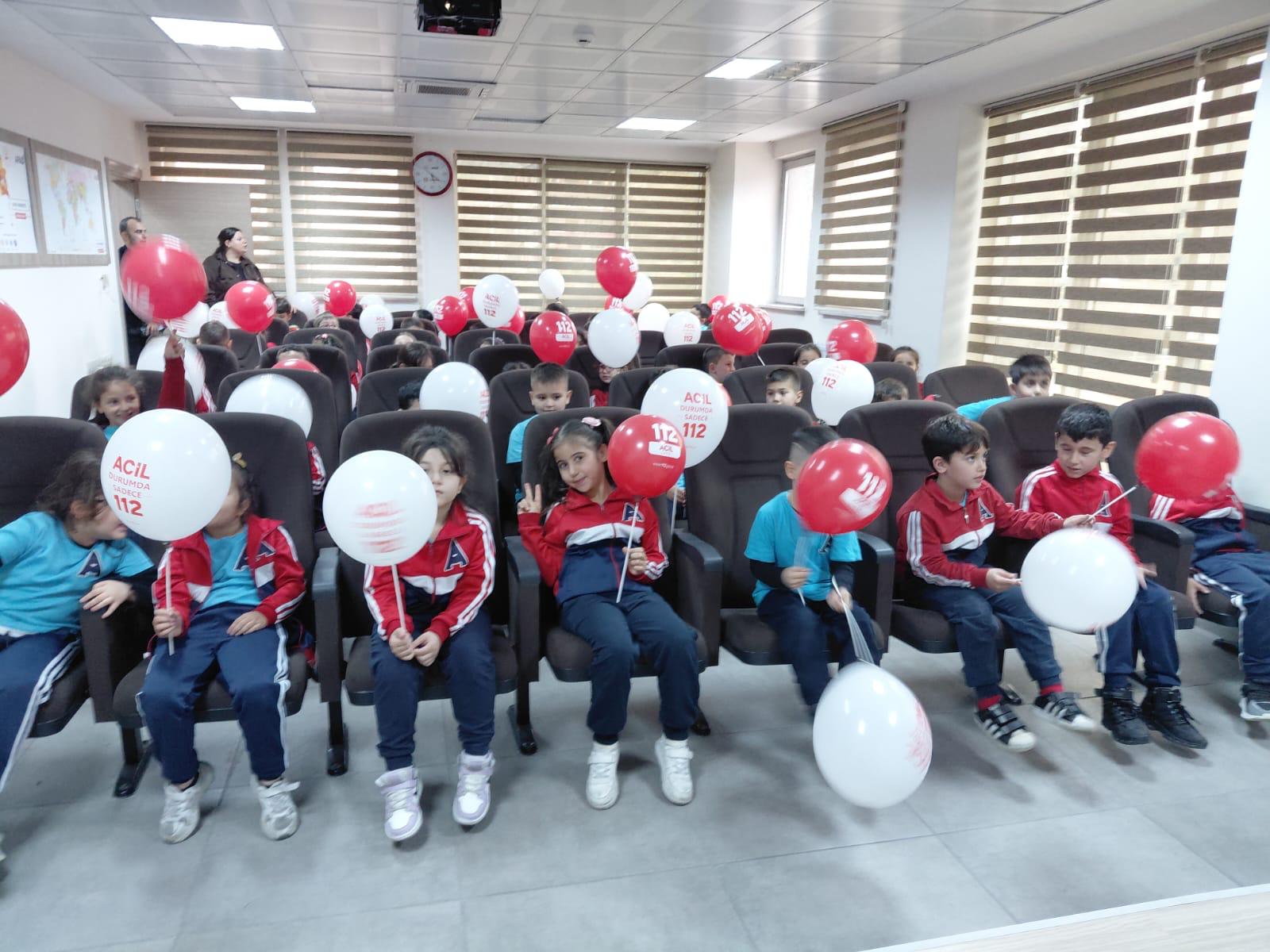 Kozlu Attila İlkokulu Öğrencilerinden 112'Ye Ziyaret... İmza Gazetesi̇ (8)