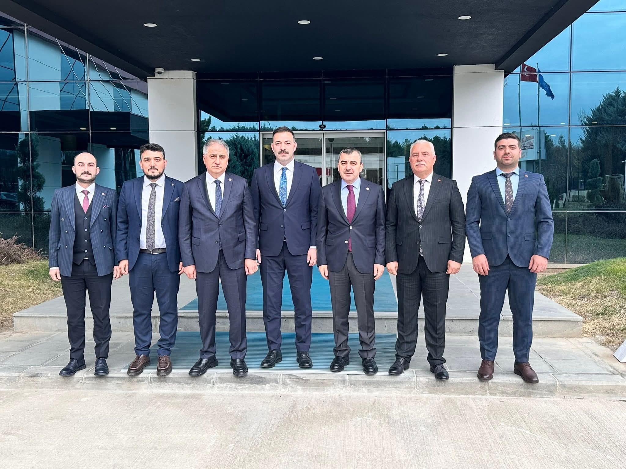 “Şehrimizin Gençlik Ve Spor Yatırımlarını Bakanımıza Arz Ettik” Imza Gazetesi (1)