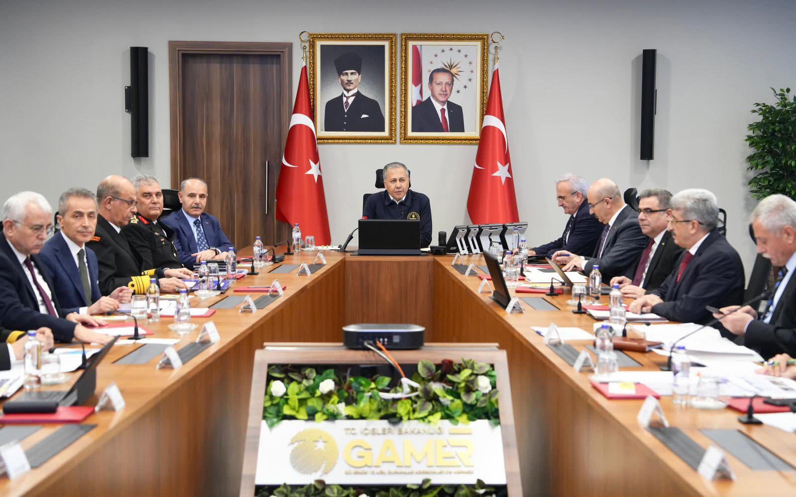 Vali Hacıbektaşoğlu, Yeni Yıl Güvenliği Toplantısına Katıldı Imza Gazetesi (2)