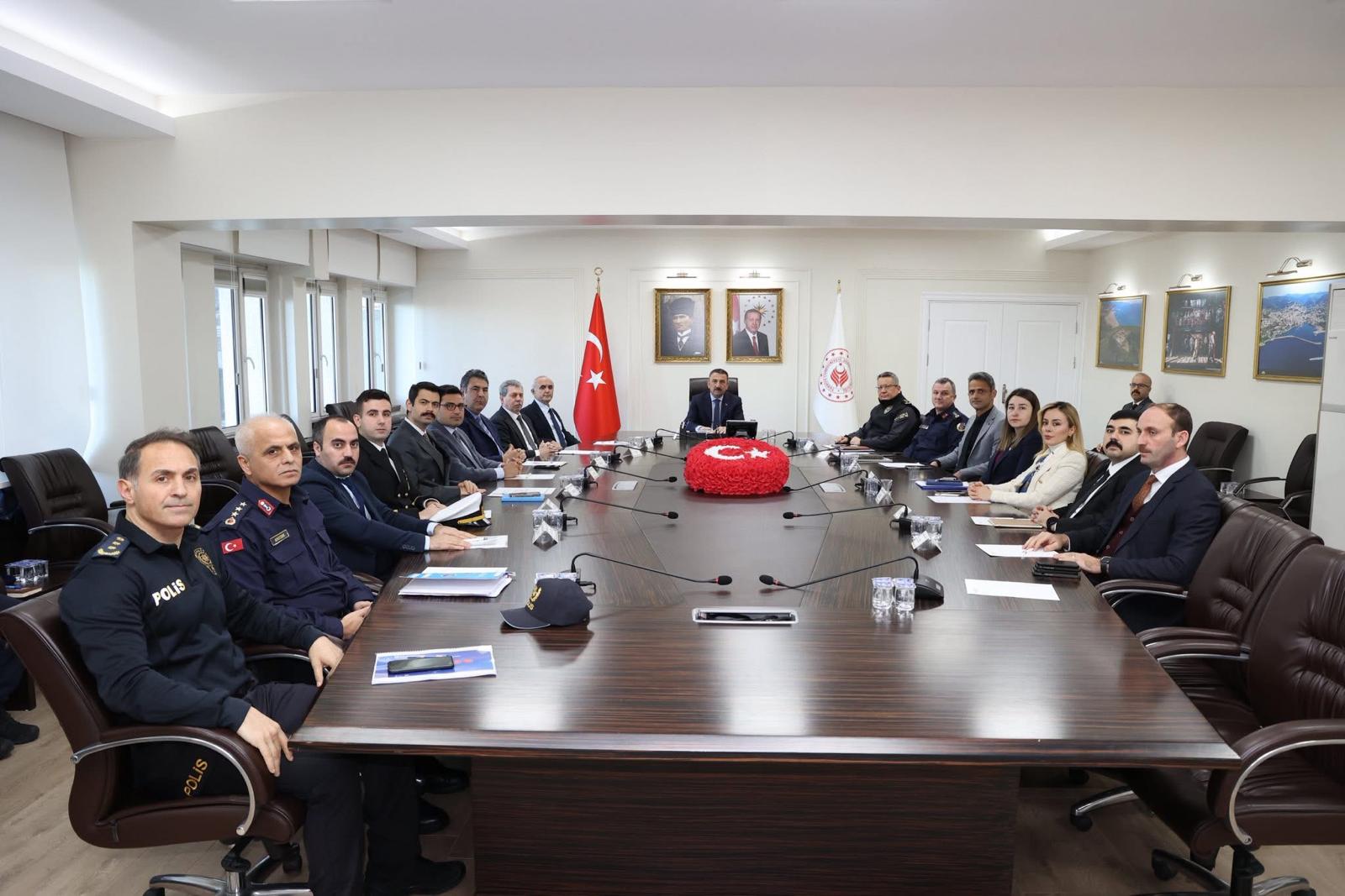 Valilikte Şehitlere Saygı Duruşu! Imza Gazetesi (2)