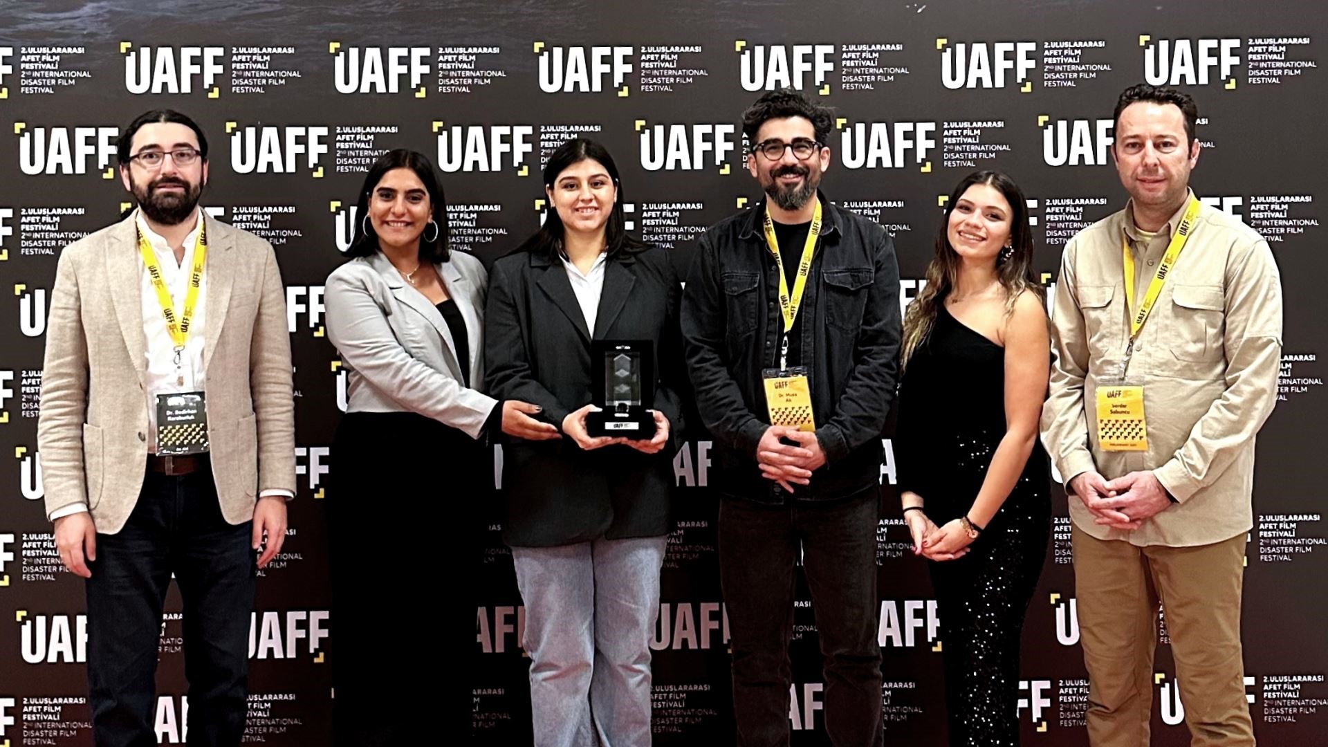 Zonguldak'ta Yaşayan Maden Işçilerinin Zorlu Yaşam Şartlarını Anlatan Belgesele Ödül! İmza Gazetesi̇ (36)