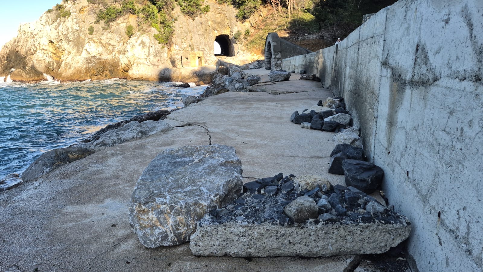 080Ce90A 9729 49F0 8727 9A26D05Dd880