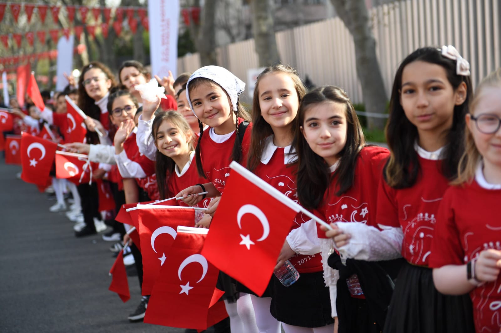 2025 2026 Eğitim Öğretim Yılının İkinci Dönemi “Bayrak Sevgisi” Temasıyla Başlıyor İmza Gazetesi̇ (2)