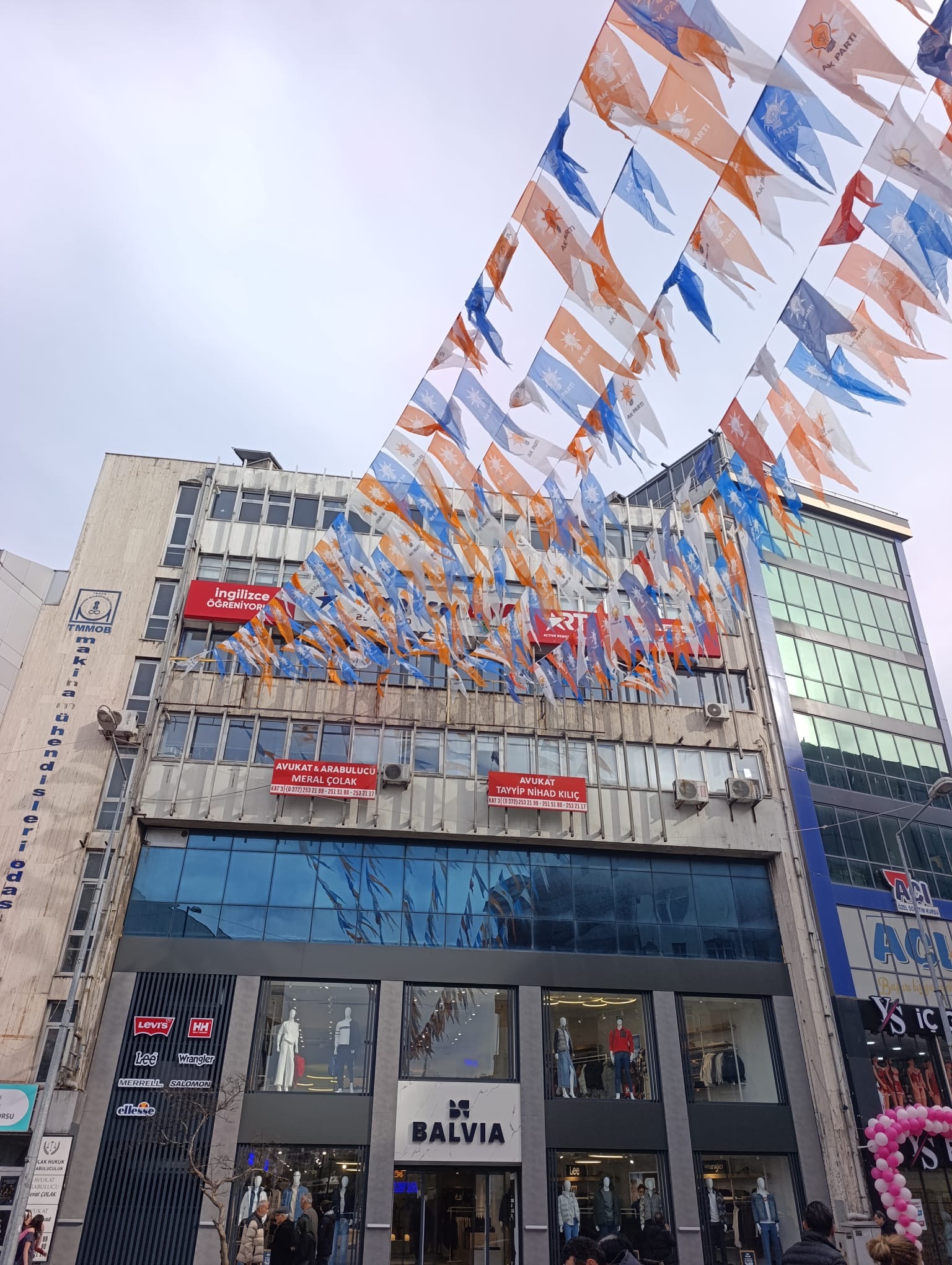 6A812270 F260 454A B25D 61E61B21A1Bf-1