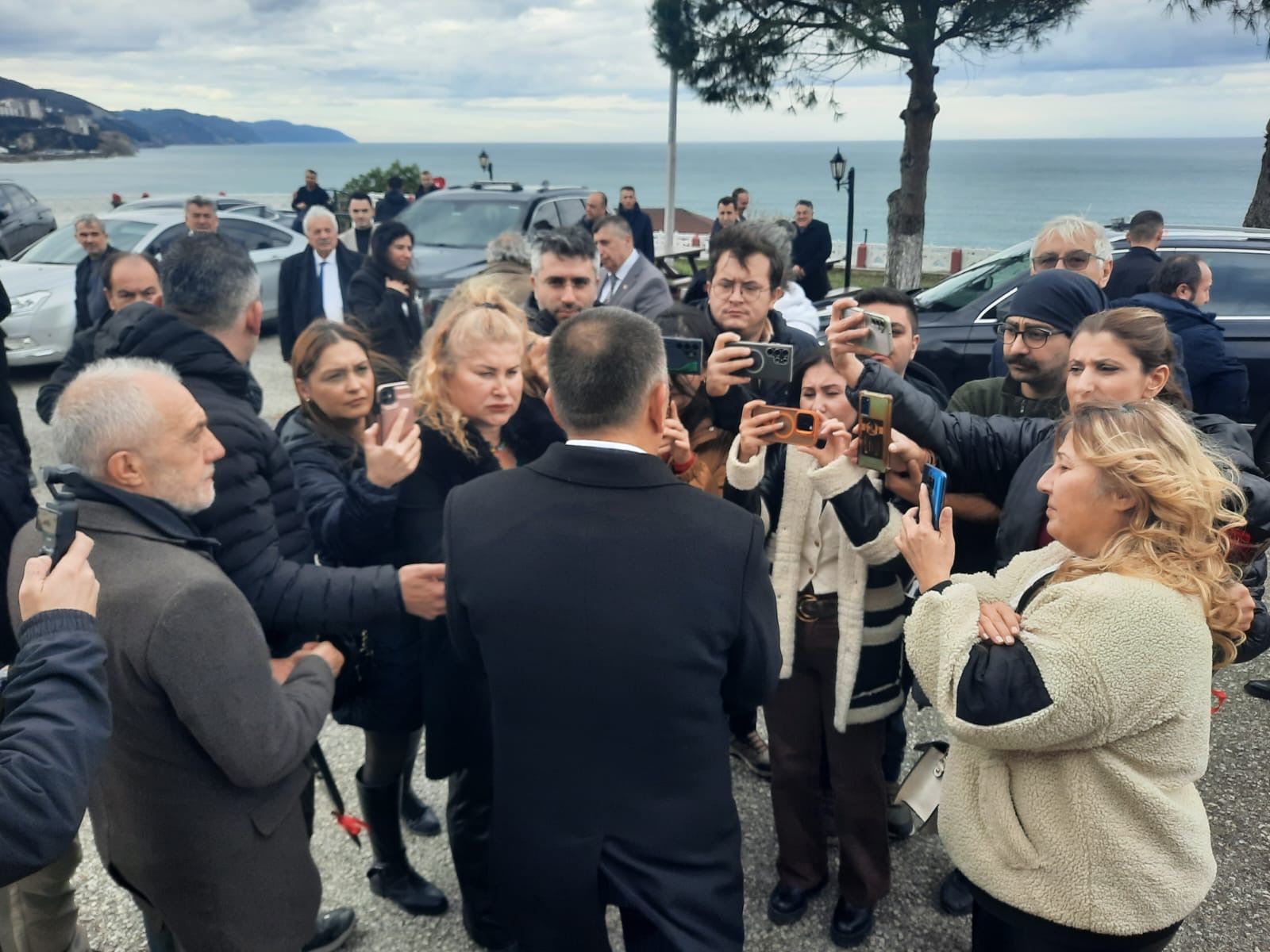 9Fe2480C 8965 47E6 Ae4B F4D4E9F436F2