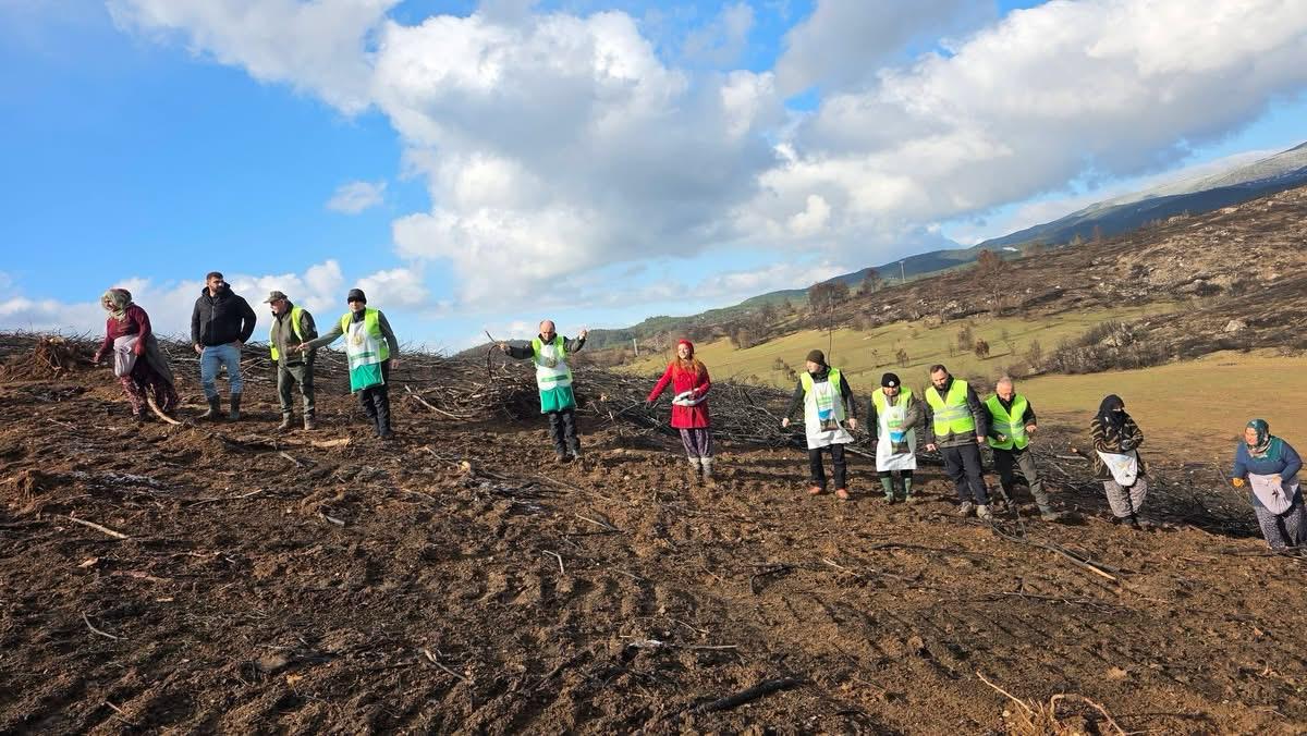 Ayangınla Mücadele Eden Eller…! İmza Gazetesi̇ (16)