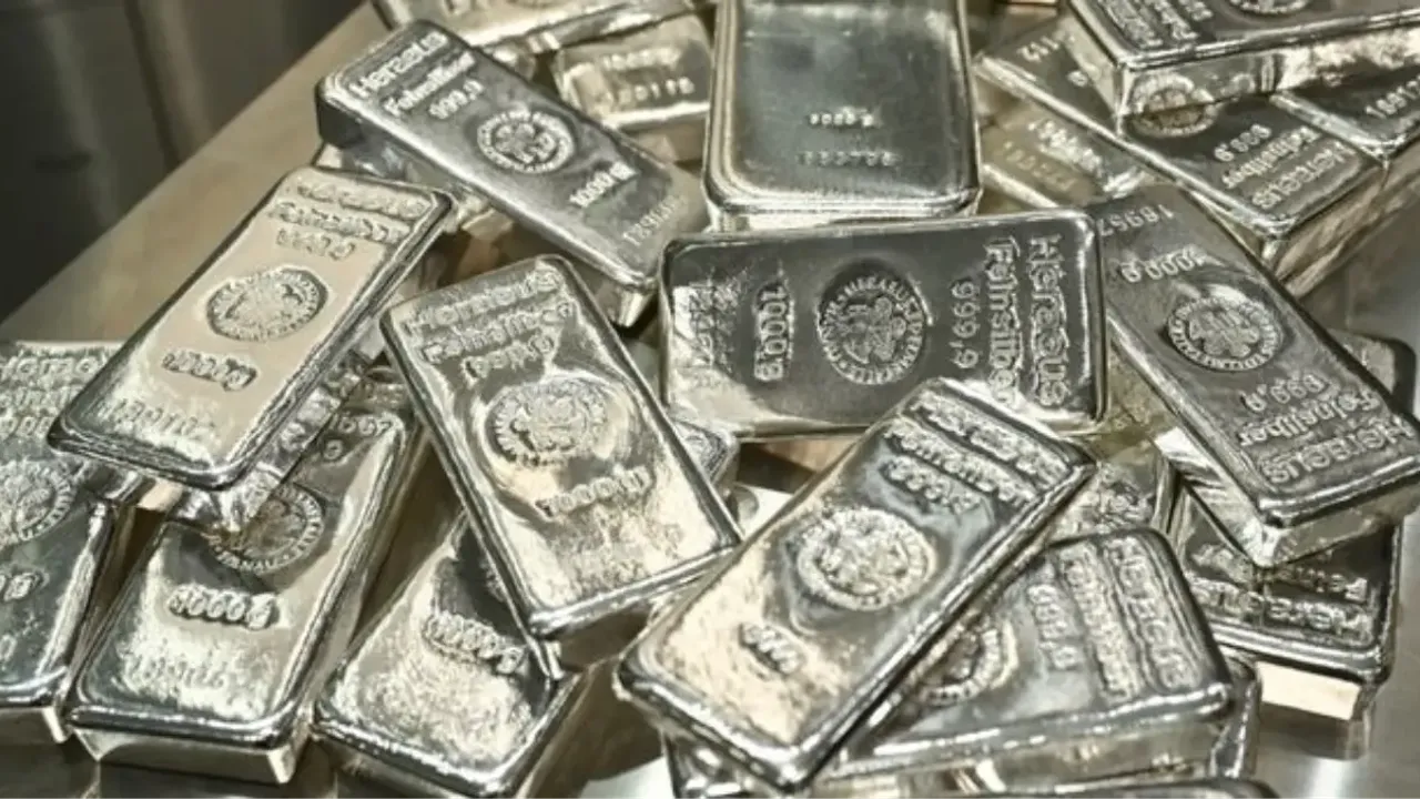 Gümüş Neden Düşüyor