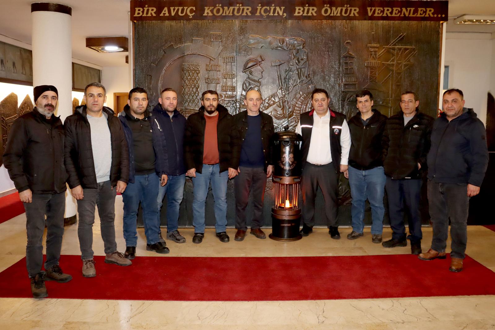 Ttk’dan Emekli İşçilerden Sendikaya Ziyaret! Imza Gazetesi (1)