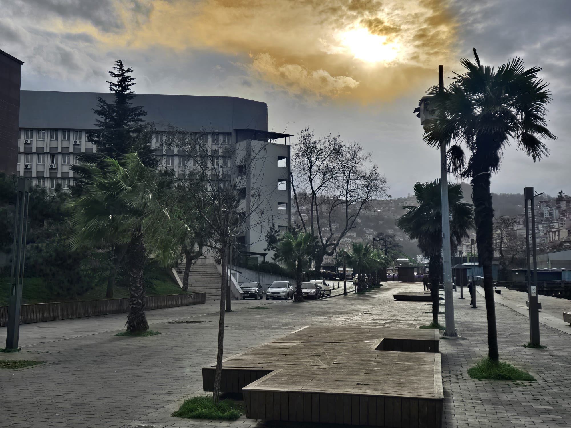 Zonguldak’ta Fırtına Hayatı Olumsuz Etkiledi! İmza Gazetesi̇ (3)