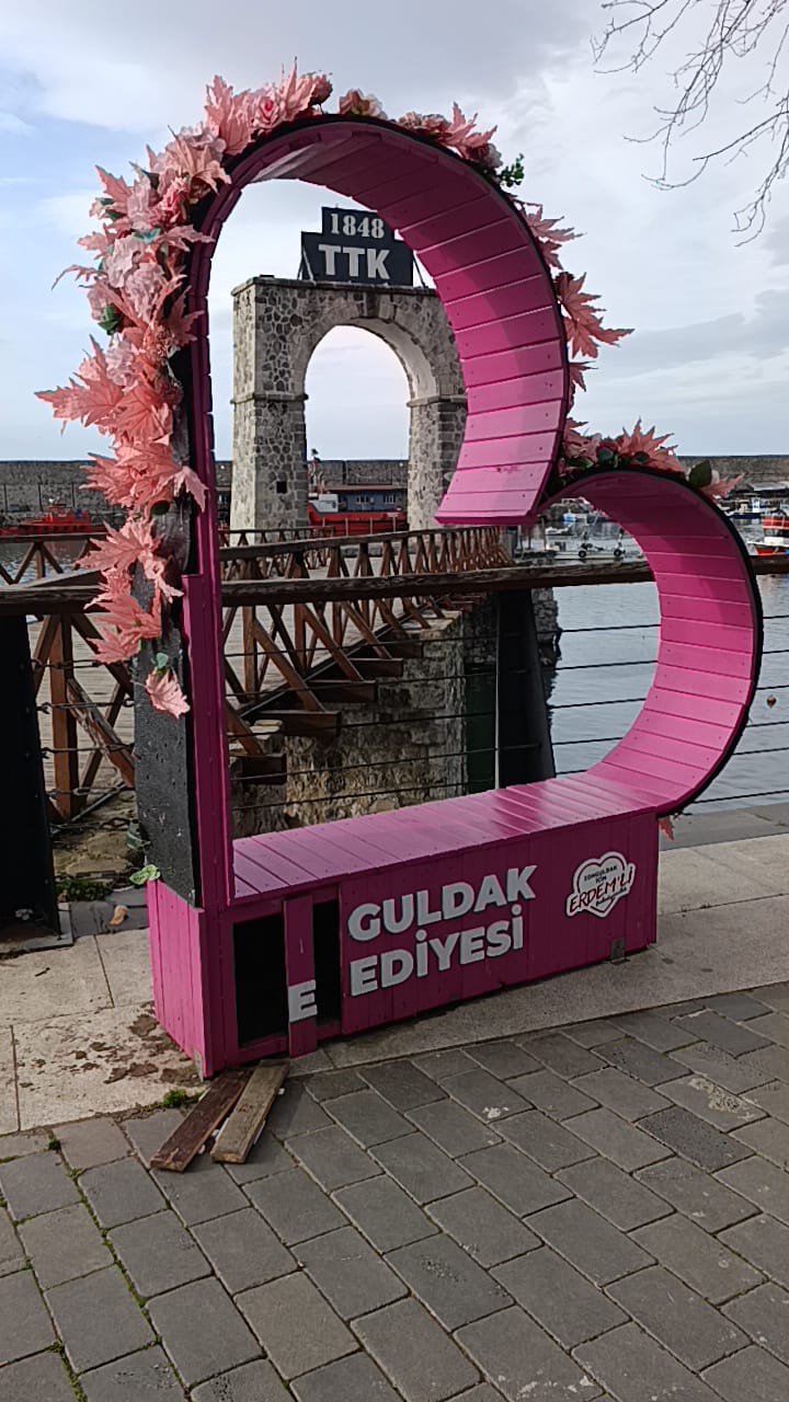 Zonguldak'ta Vandallar İş Başında! İmza Gazetesi̇ (2)