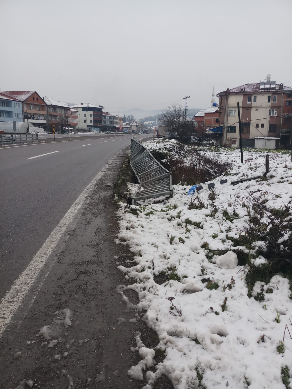 Zonguldak'taki O Köprüde Can Pazarı! Birilerinin Ölmesi Mi Bekleniyor İmza Gazetesi̇ (6)-1