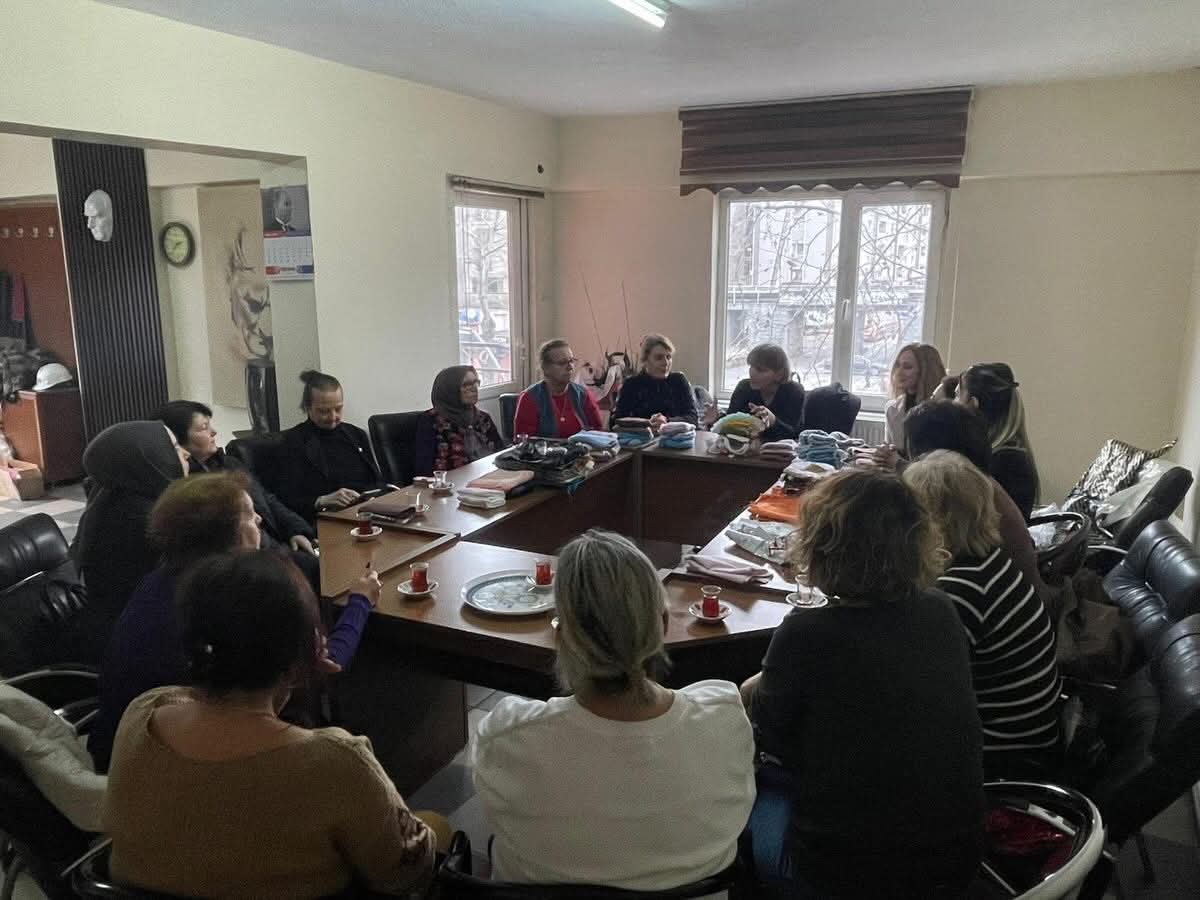 Chp Kilimli’de Kadın Odaklı Yol Haritası Masaya Yatırıldı İmza Gazetesi̇