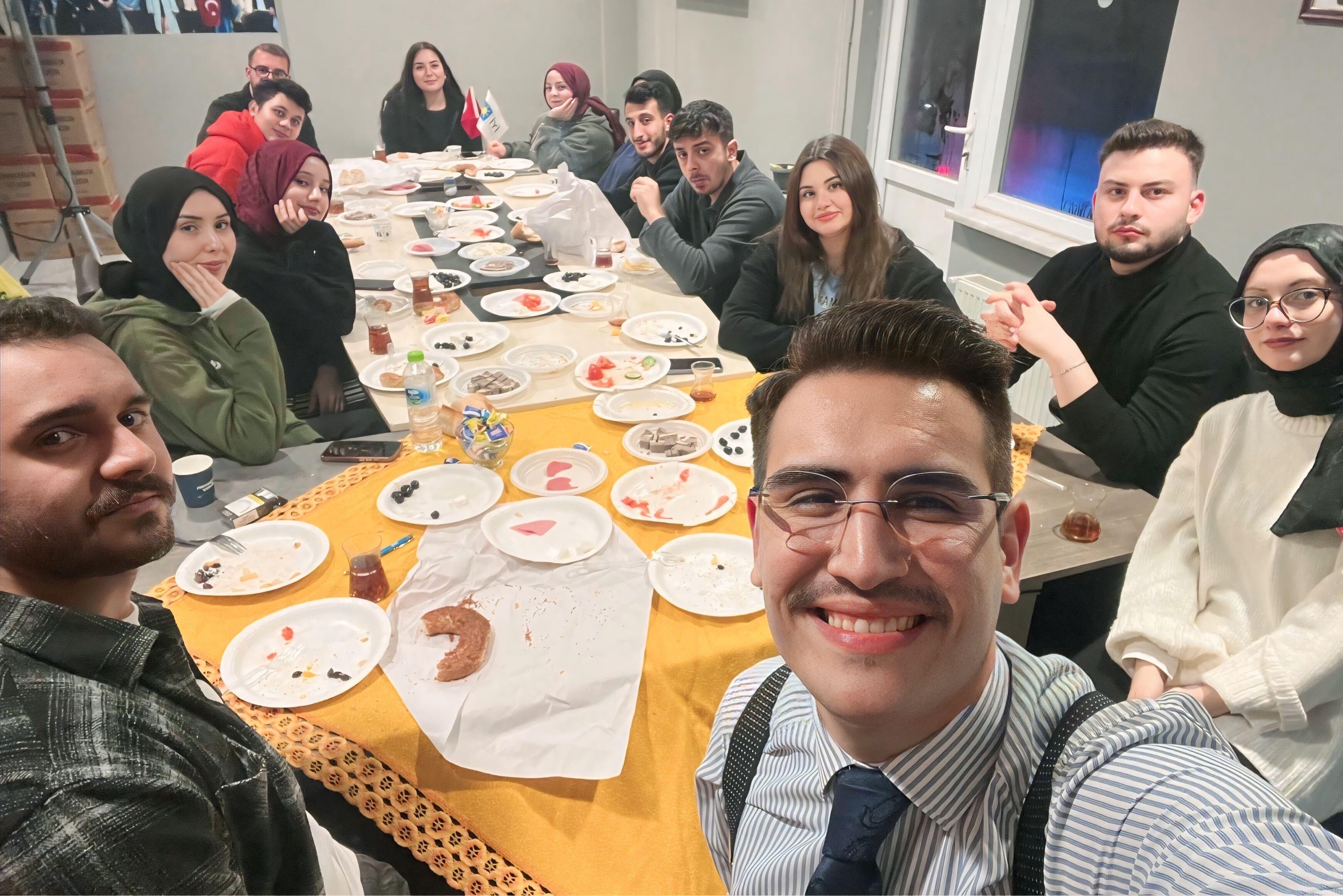 E4203Bac 269E 4F8F Baaa Cc32Eb61404B