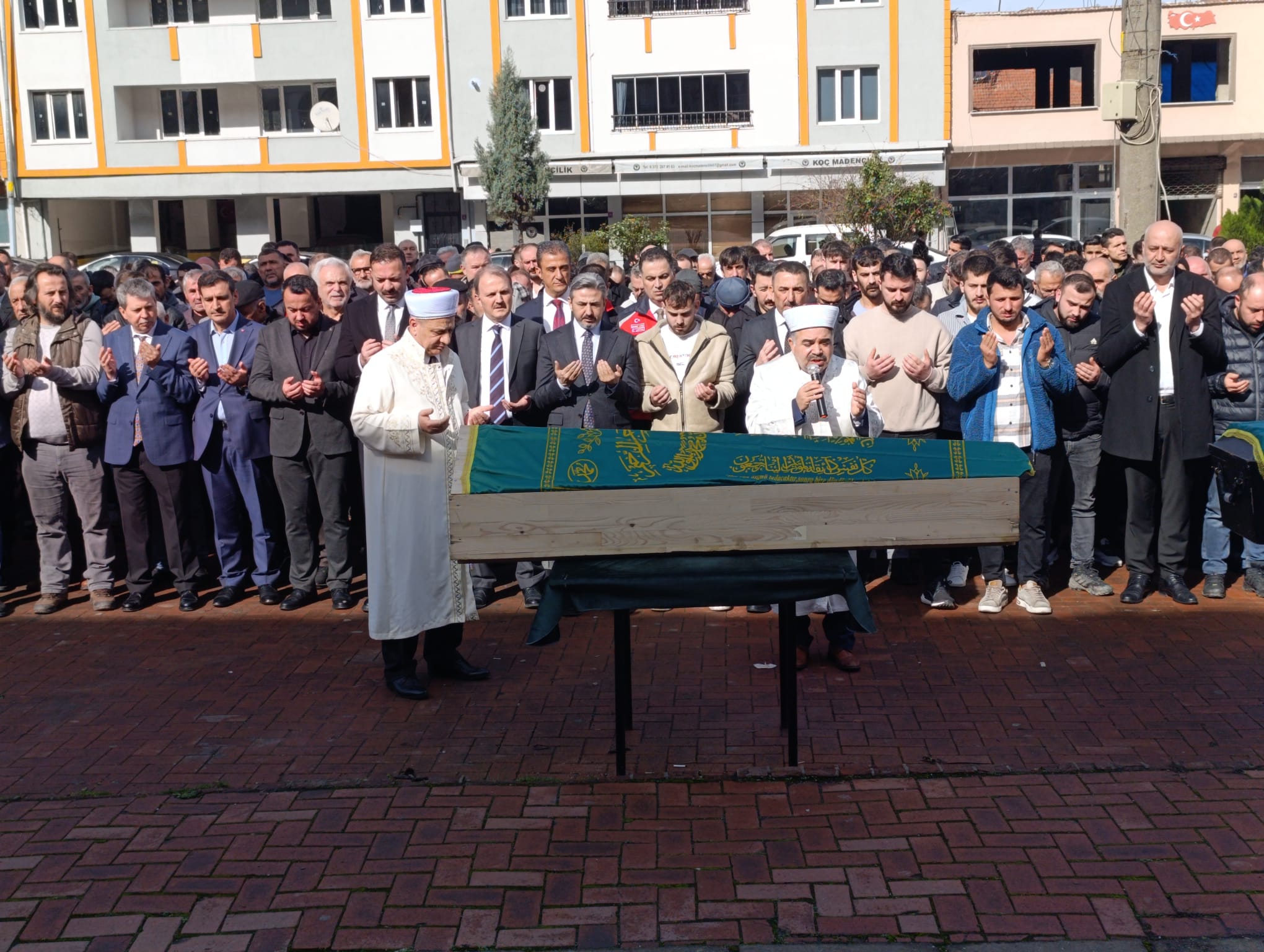 Gözyaşları Sel Oldu, Madenciler Toprağa Verildi İmza Gazetesi̇ (2)