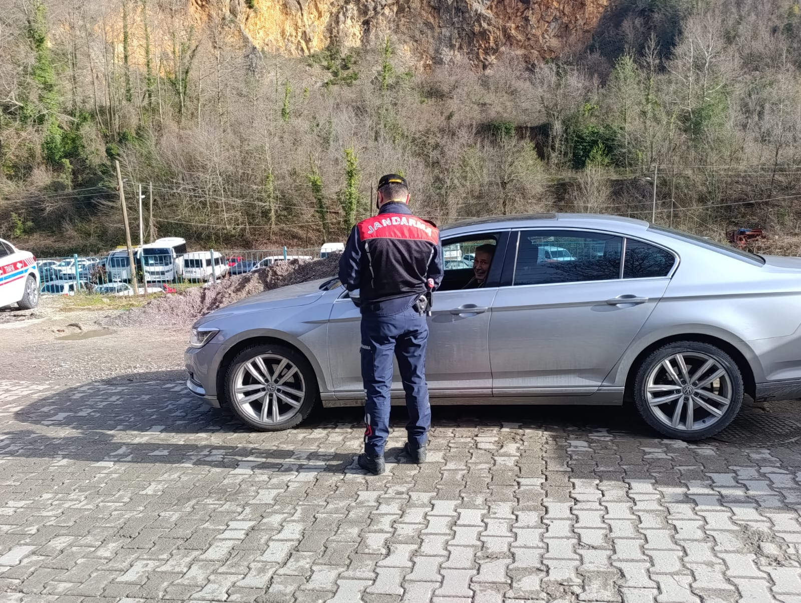 Kurallara Uyan Sürücülere Jandarma Teşekkür Etti Imza Gazetesi