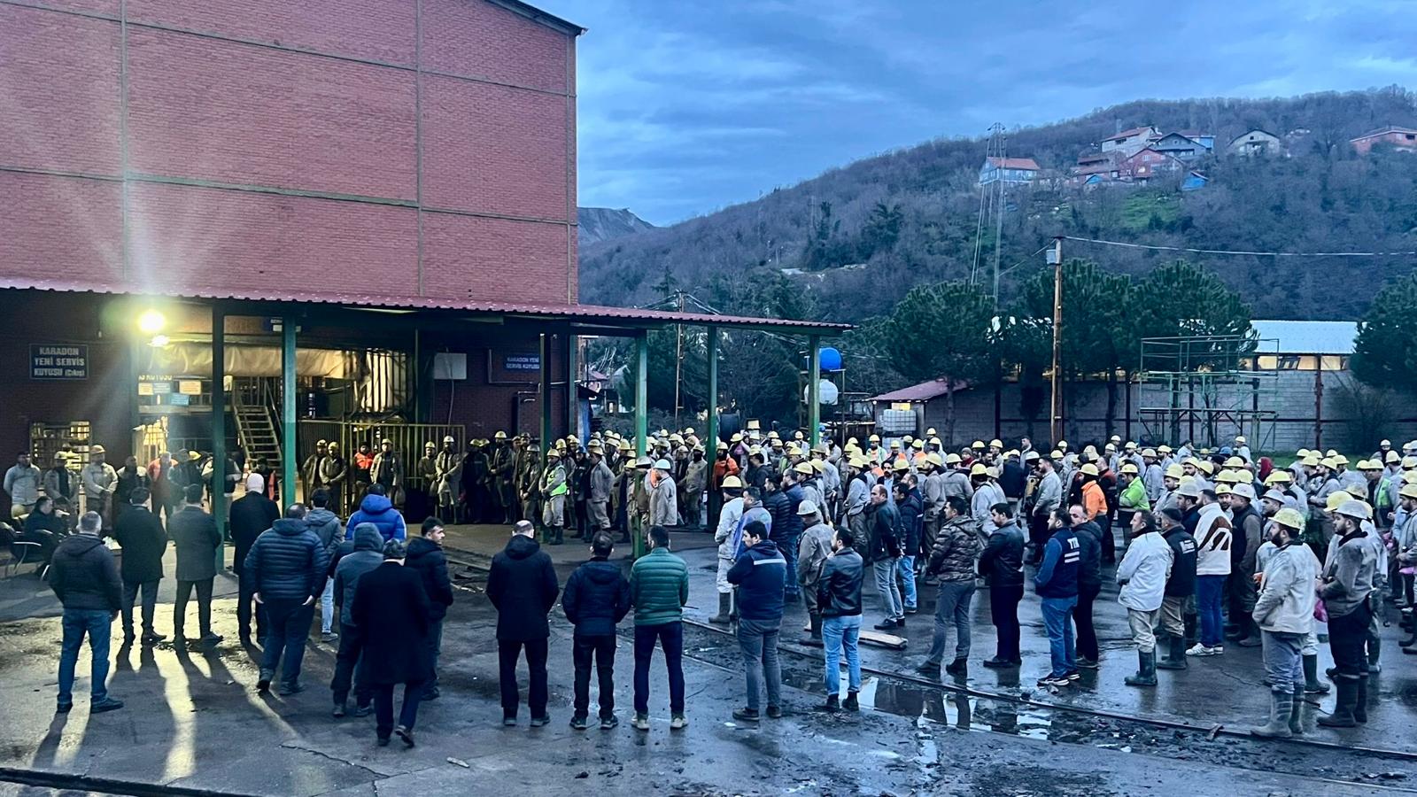 Ttk Karadon’da Depremzedelere…! İmza Gazetesi̇ (7)