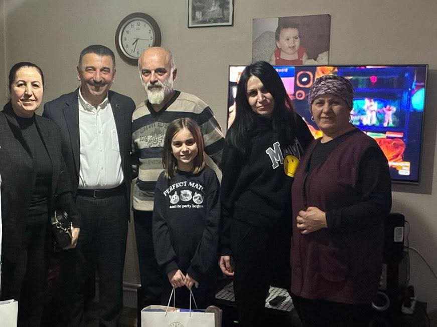 Vali Osman Hacıbektaşoğlu Ve Eşi İftarda Tıska Ailesinin Konuğu Oldu Imza Gazetesi (1)