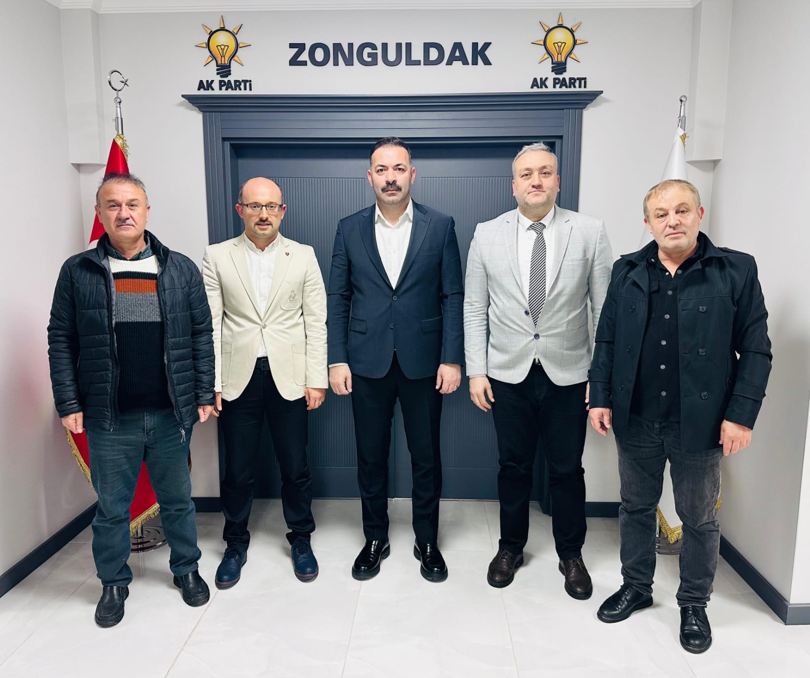 Zon Kar Der’den Ak Parti’ye Anlamlı Ziyaret Imza Gazetesi