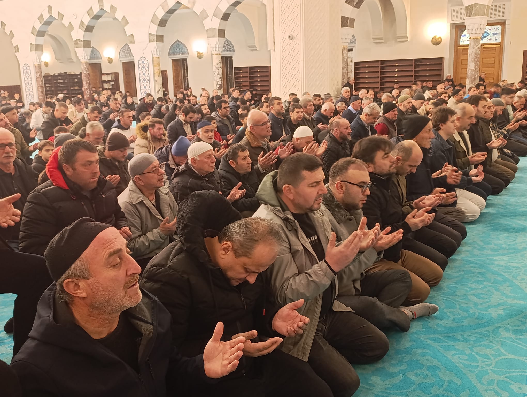 Zonguldak’ta Berat Kandili Coşkusu Camiler Dolup Taştı, Dualar Semaya Yükseldi Imza Gazetesi