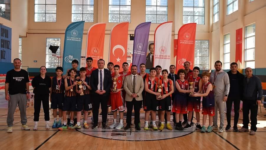 3X3 Basketbol Yıldızlar İl Birinciliği Heyecanı Zonguldak’ta Yaşandı İmza Gazetesi̇