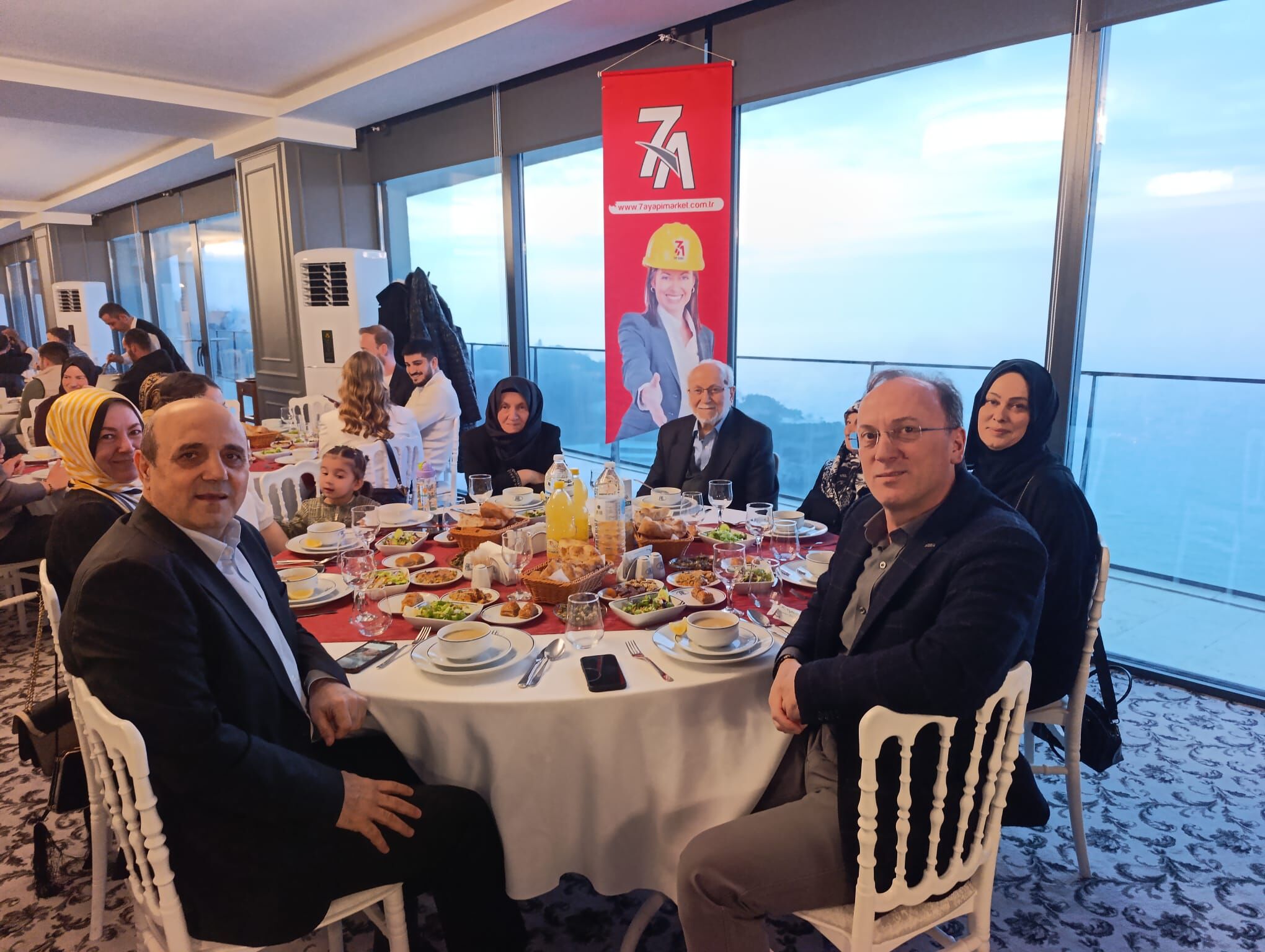 7A Yapı Market Ailesi Geleneksel İftarda Buluştu İmza Gazetesi (10)