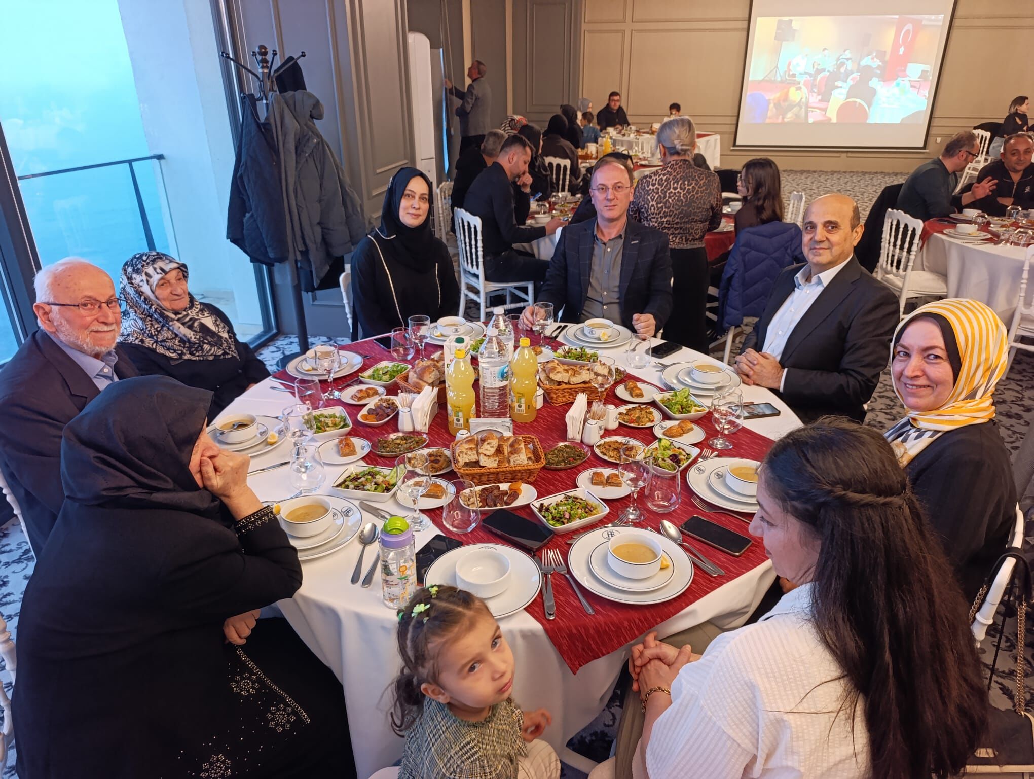 7A Yapı Market Ailesi Geleneksel İftarda Buluştu İmza Gazetesi (9)-1