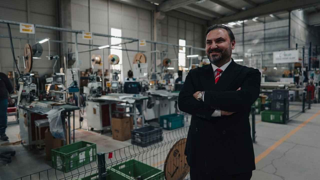 Aşkı 'Futbola' Kavuşamadı Fabrikatör Oldu! Nejdet Tıskaoğlu'nun İbretlik Başarı Hikayesi! İmza Gazetesi (1)