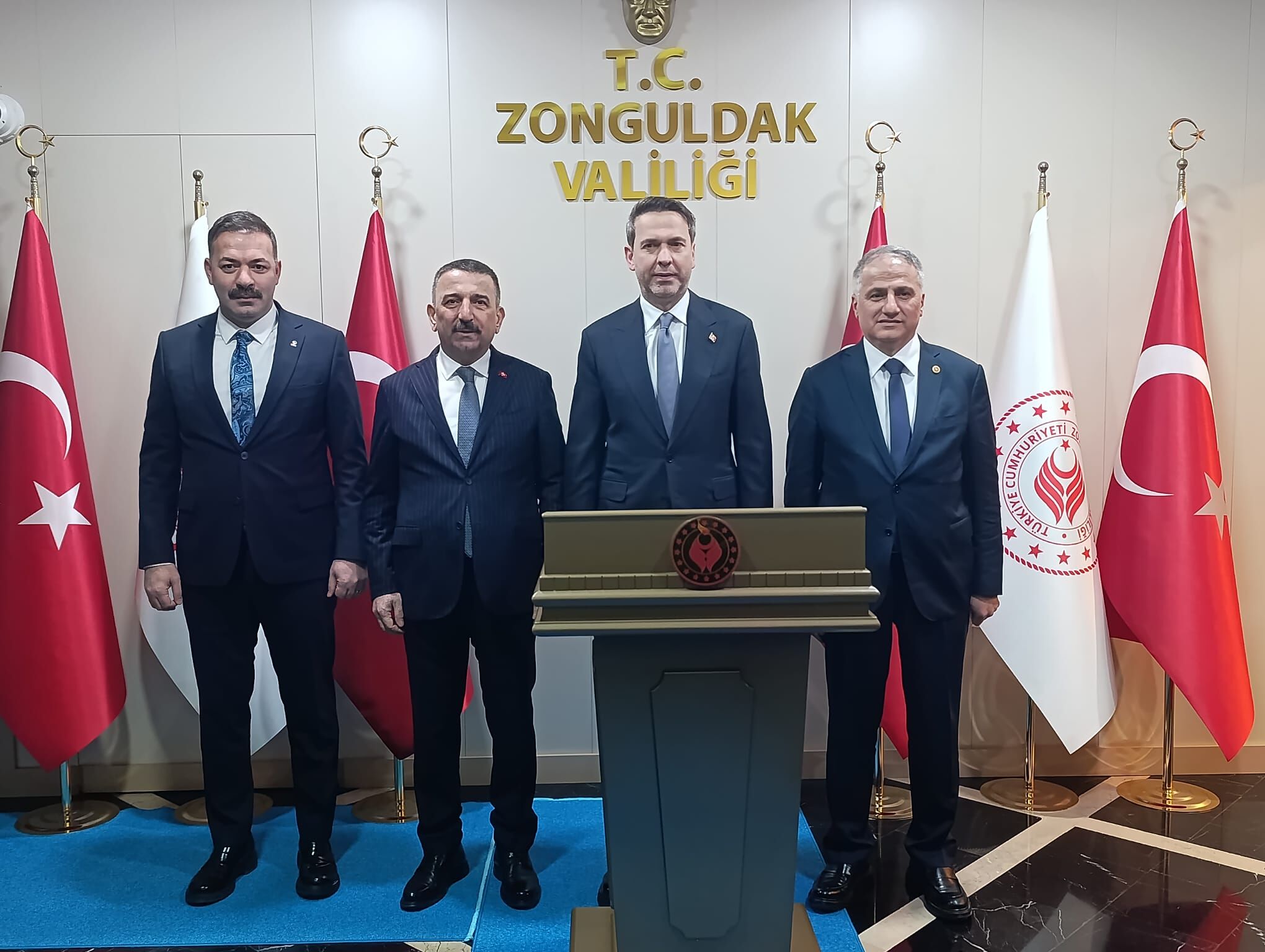 Enerji Bakanı Alparslan Bayraktar Zonguldak’ta İmza Gazetesi (8)-1