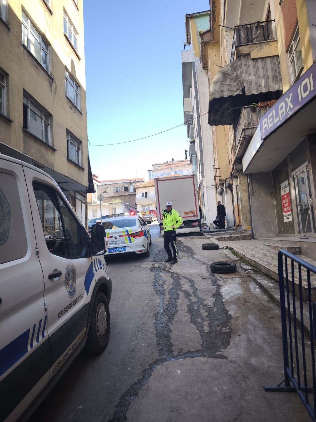 Ereğli̇’de İşgale Geçi̇t Yok Kaldirimlar Temi̇zleni̇yor İmza Gazetesi̇ (2)