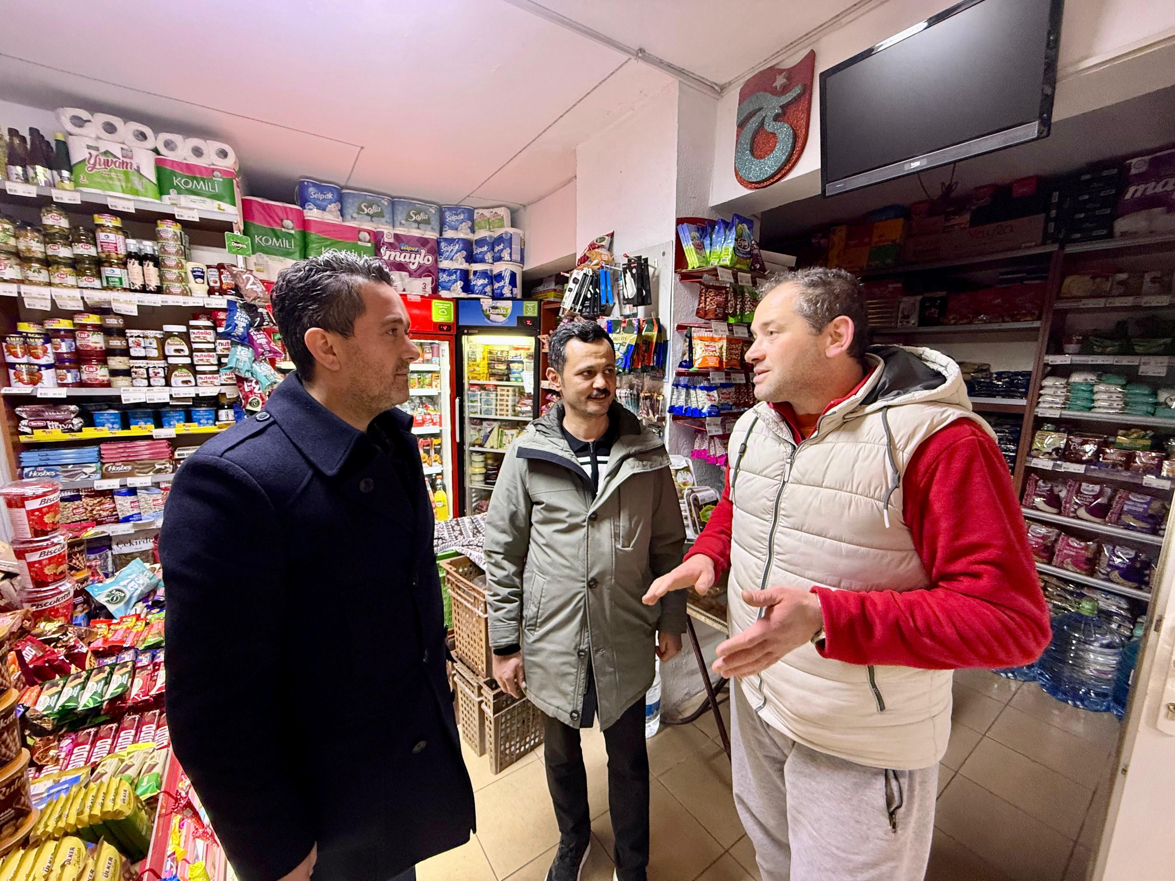 Esnafla İç İçe Siyaset Köroğlu’ndan Bahçelievler’de Ziyaret İmza Gazetesi̇ (1)