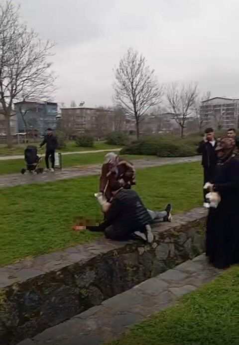 İki Grup Arasında Kanlı Kavga! Boğazını Kesti! İmza Gazetesi (17)