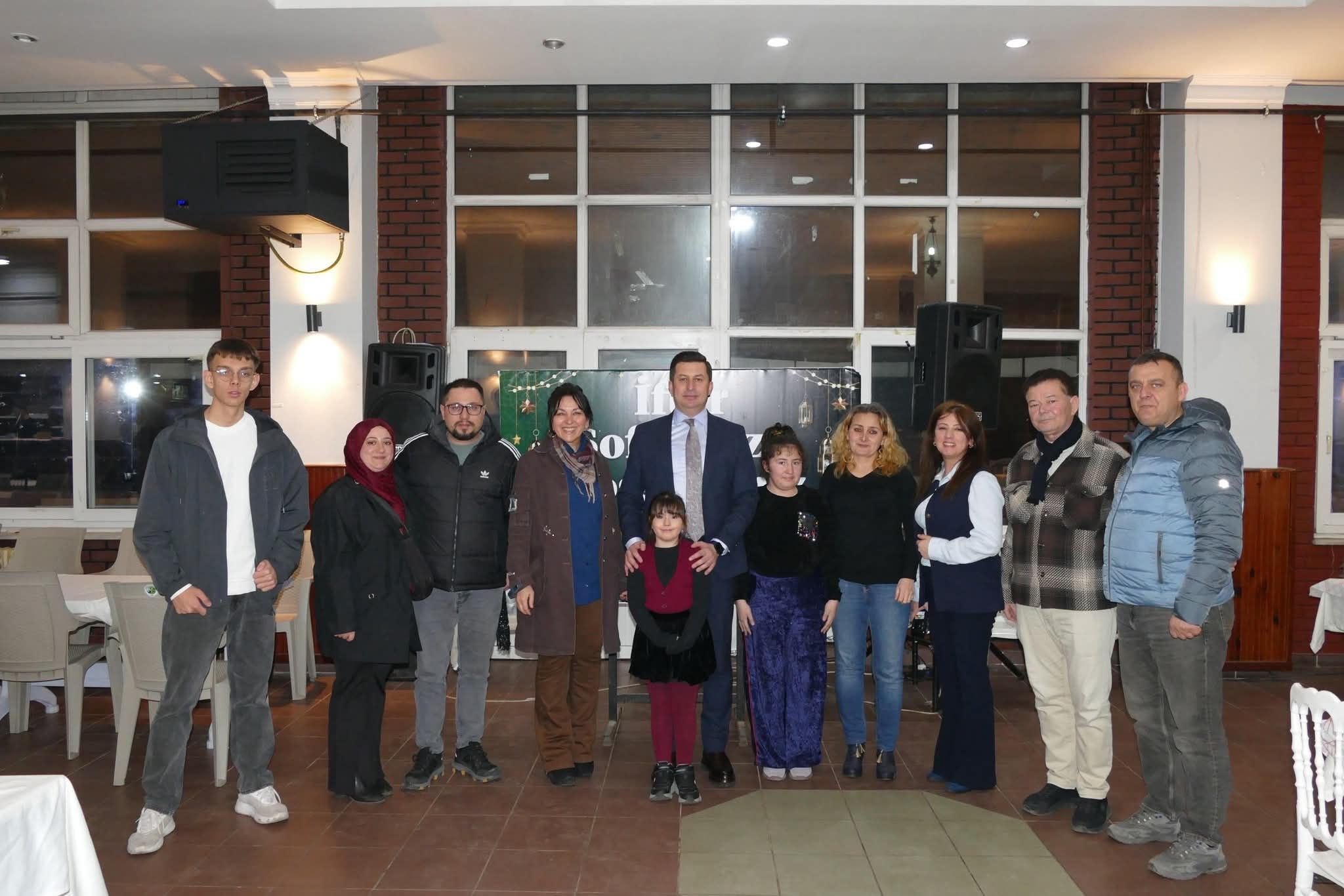 Kilimli’de Ramazan Sofrasında Birlik Ve Dayanışma Buluşması Imza Gazetesi (2)