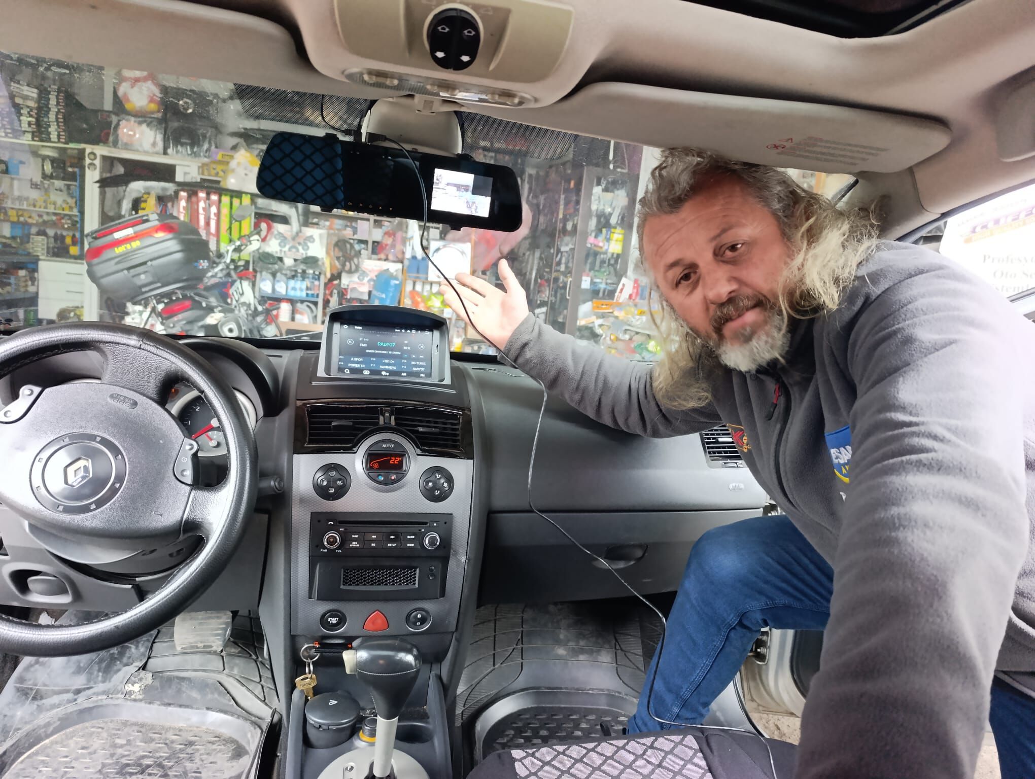 Multimedya Yasağı Oto Aksesuar Esnafını Ayağa Kaldırdı “Bu Cihazın Kime Ne Zararı Var” İmza Gazetesi (8)-1