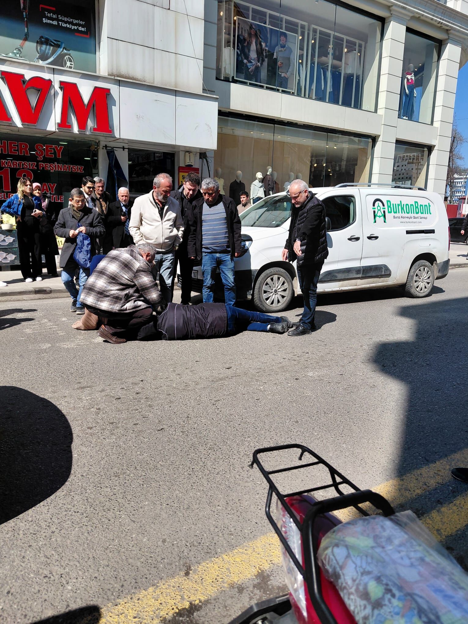 Soğuksu'da Araç Yayaya Çarptı! İmza Gazetesi (2)-1