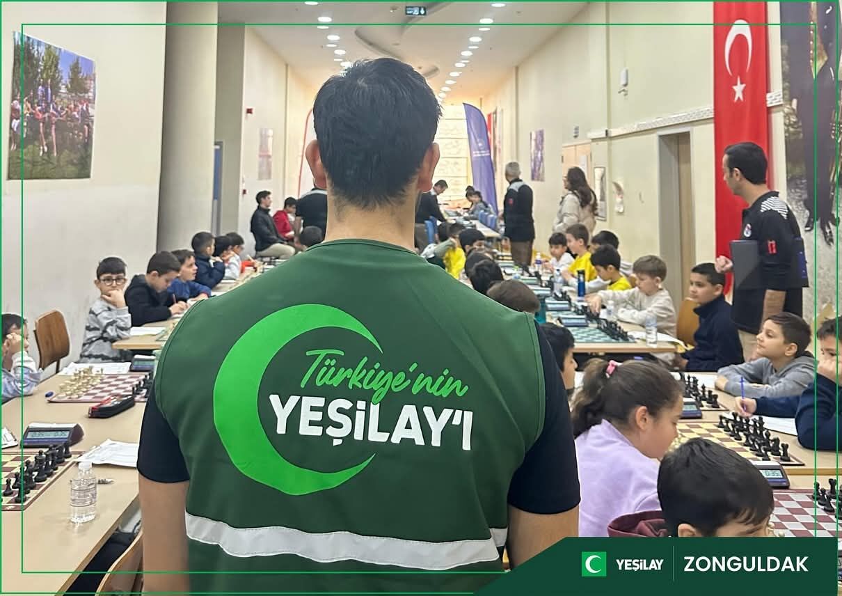 Yeşilay'dan Gençlere Satranç Şöleni İmza Gazetesi̇ (1)