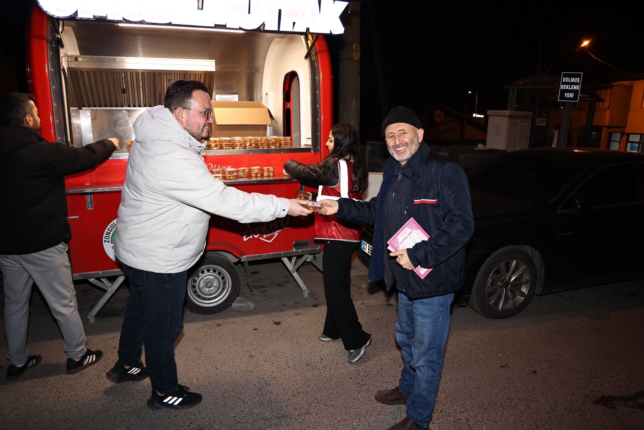 Zonguldak Belediyesi’nden Teravih Sonrası Lokma İkramı Imza Gazetesi (2)