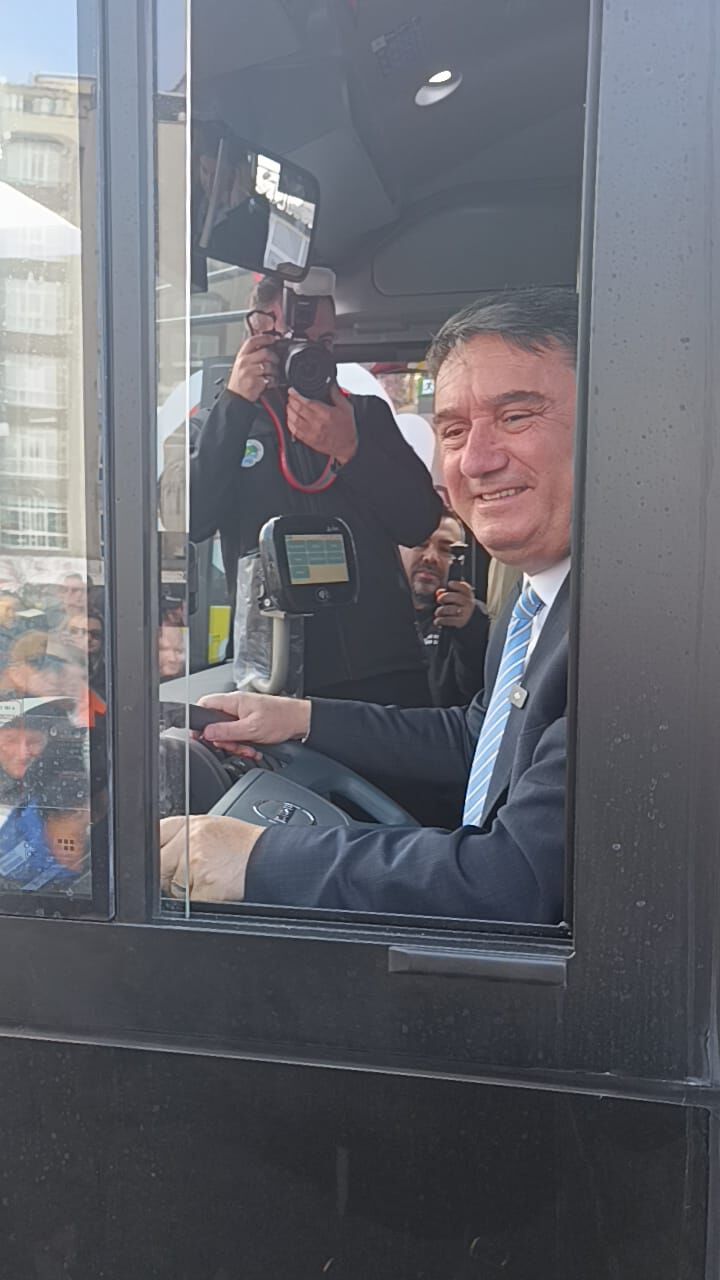 Zonguldak Belediyesi’ne 7 Adet Yeni Halk Otobüsü Hizmete Girdi İmza Gazetesi (9)-1