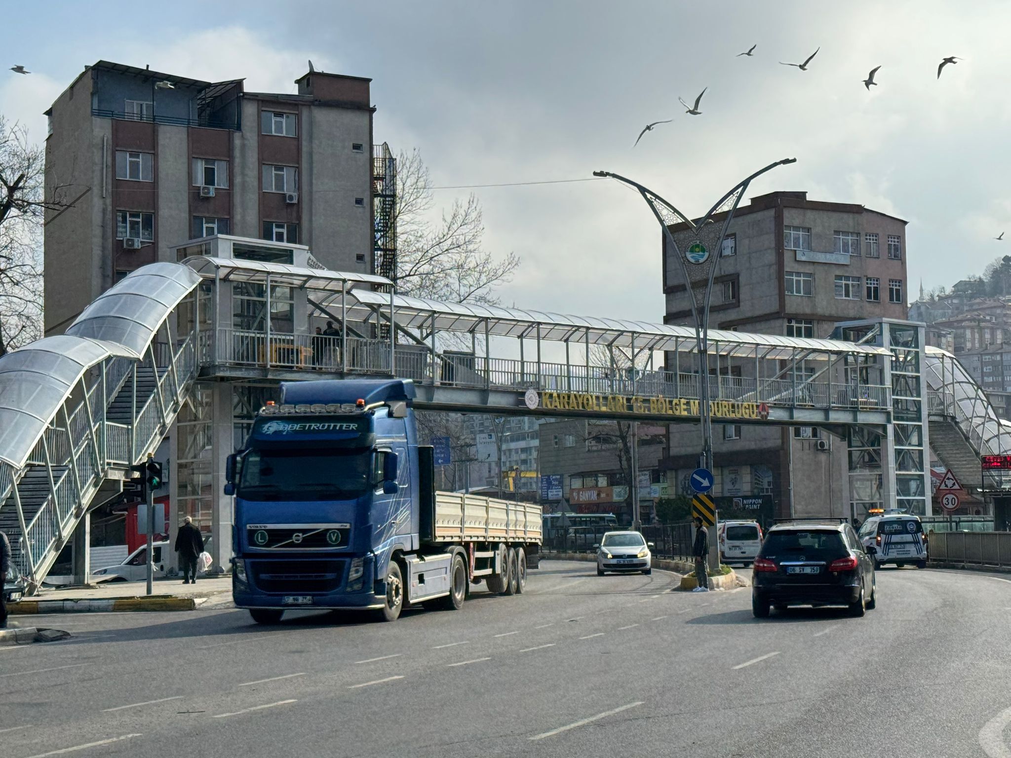 Zonguldak'taki Üst Geçitte Asansör Montajında Sona Gelindi! İmza Gazetesi-1