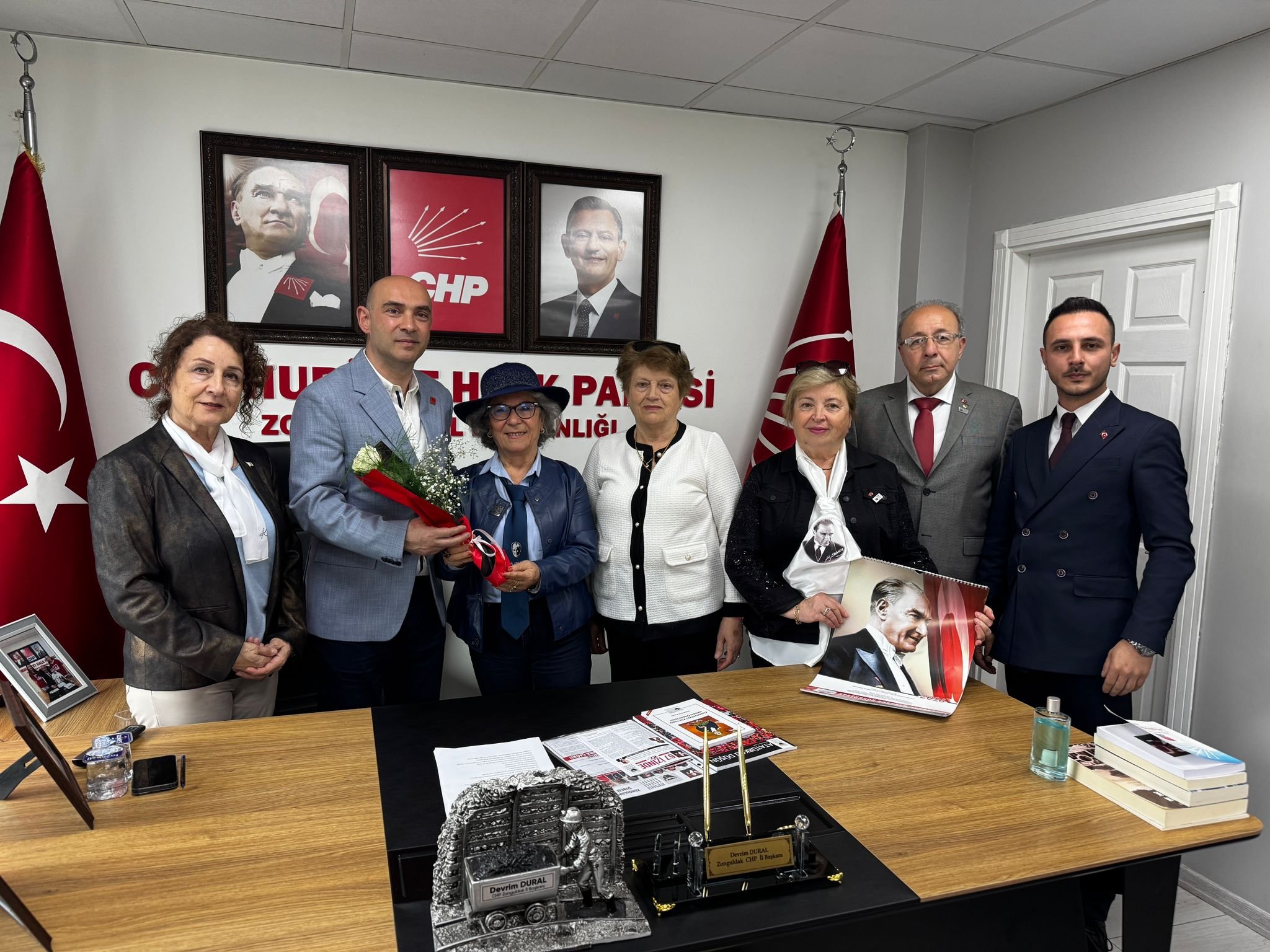 Add'den Chp'ye Anlamlı Ziyaret İmza Gazetesi̇