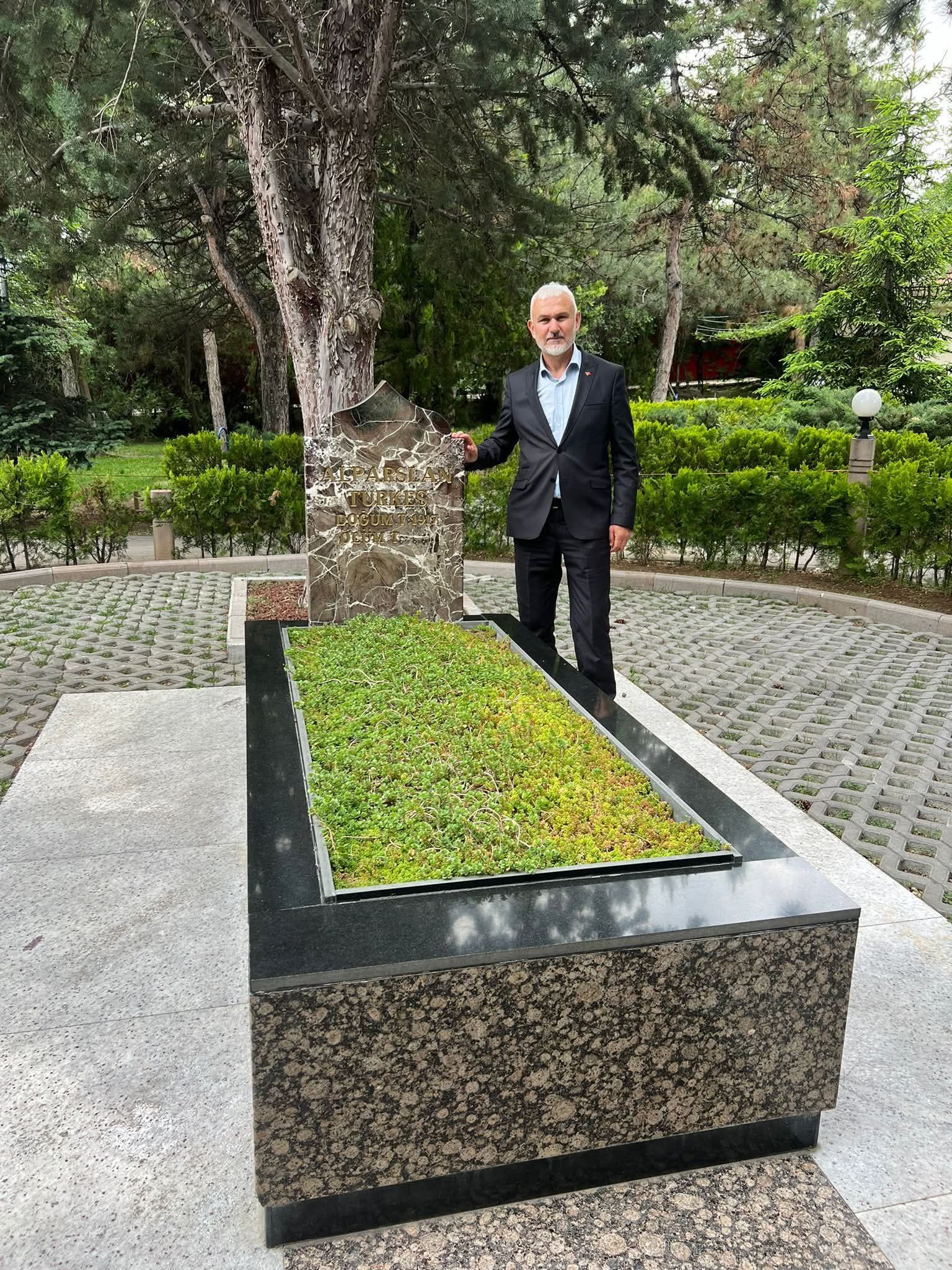 Başbuğ Alparslan Türkeş