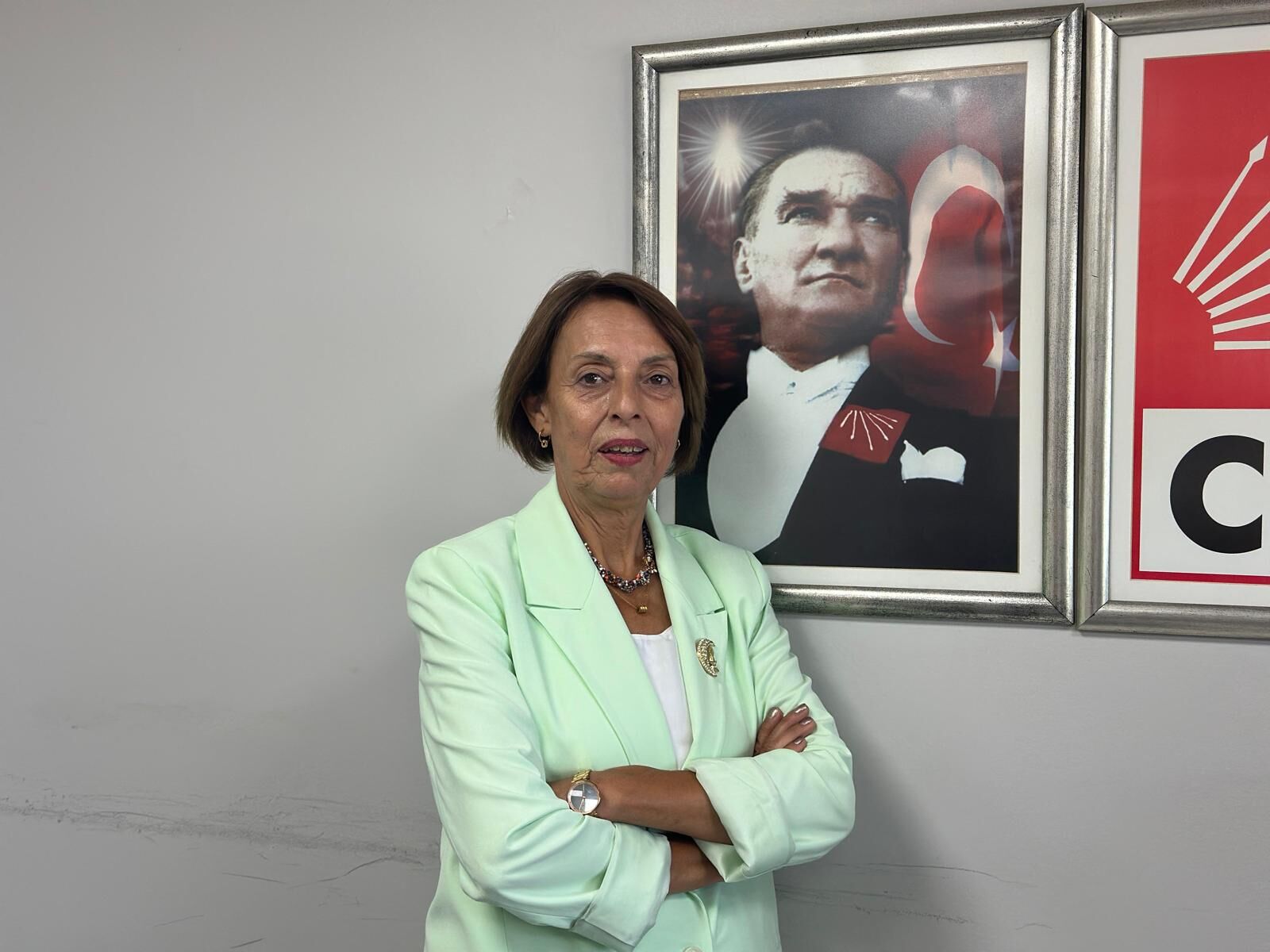 Chp Kadın Kolları Açıklama