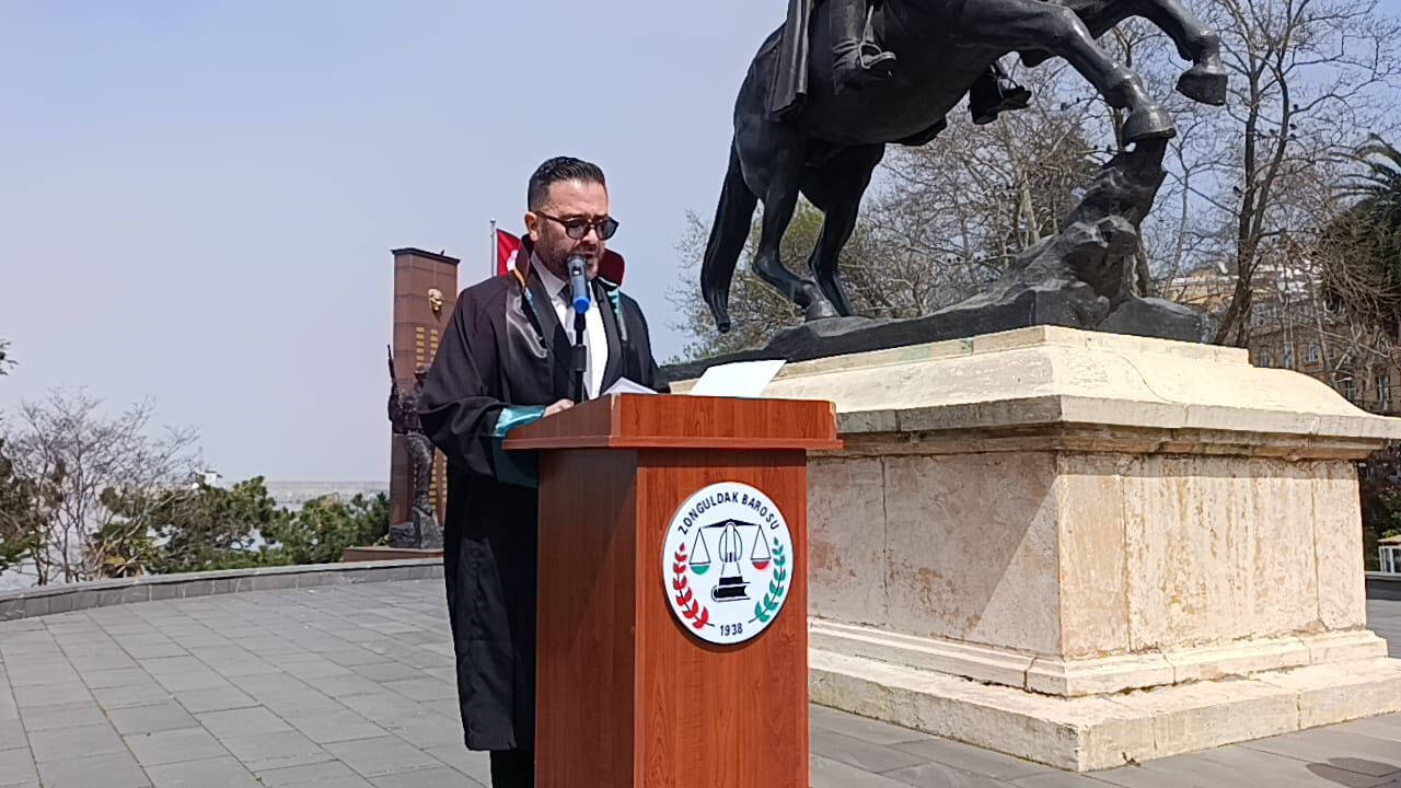 “Savunma Susarsa Adalet Susar!” Zonguldak’ta Avukatlar Günü’nde Güçlü Mesajlar.. İmza Gazetesi (2)